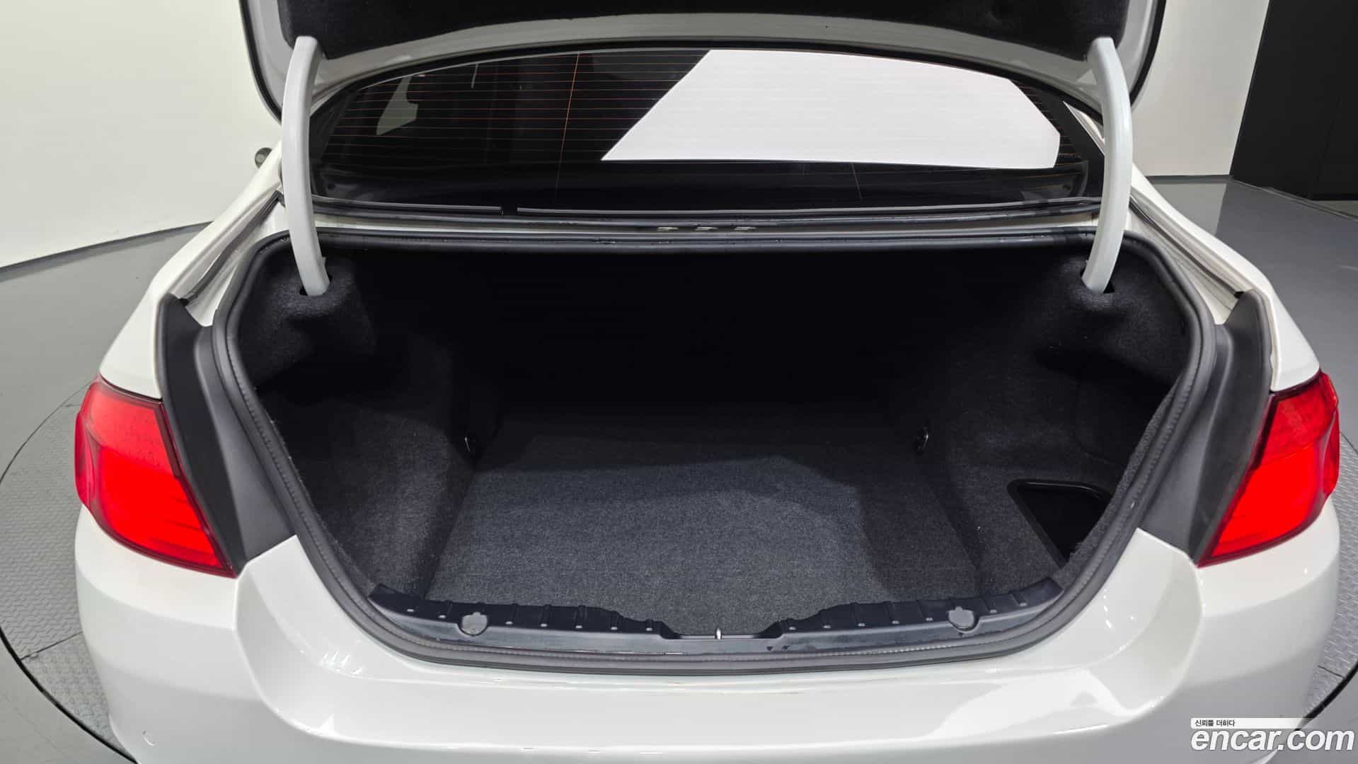 5-Series BMW 2013.7-OPTION-024