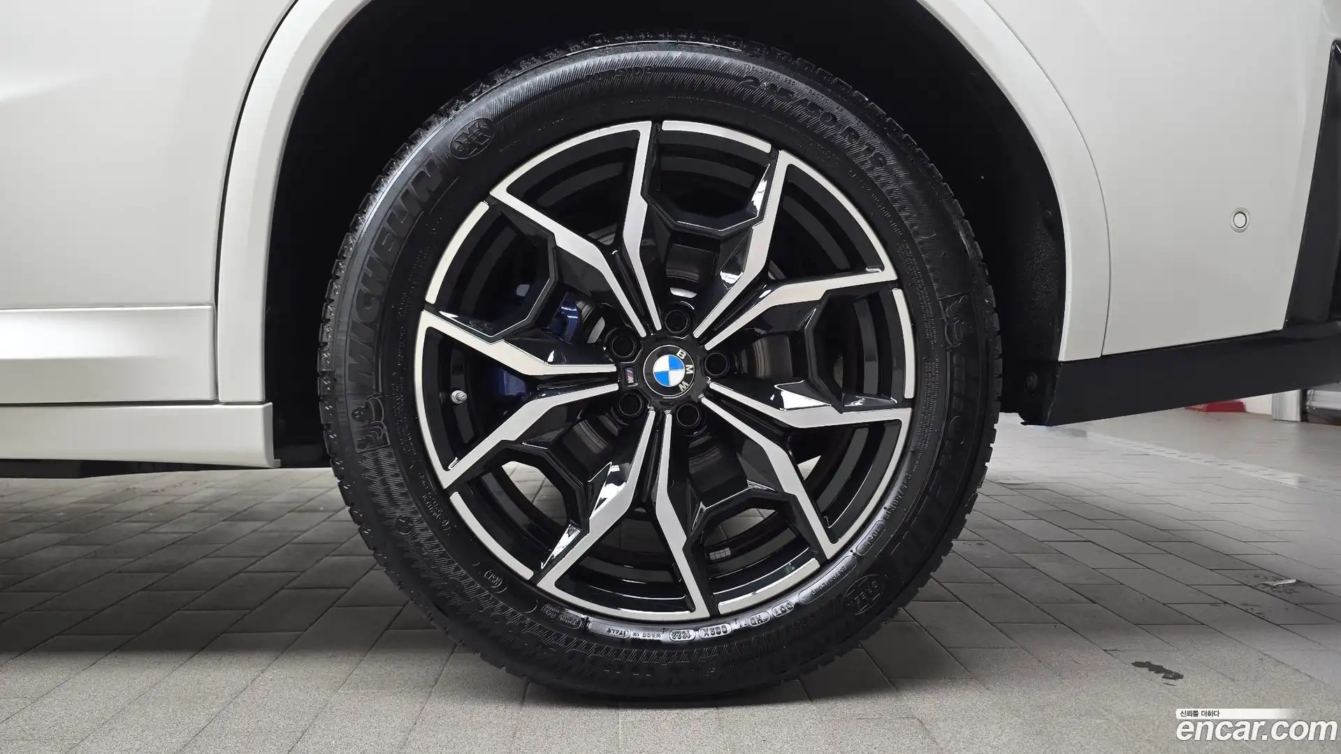X4 BMW 2023.0-OUTER-031