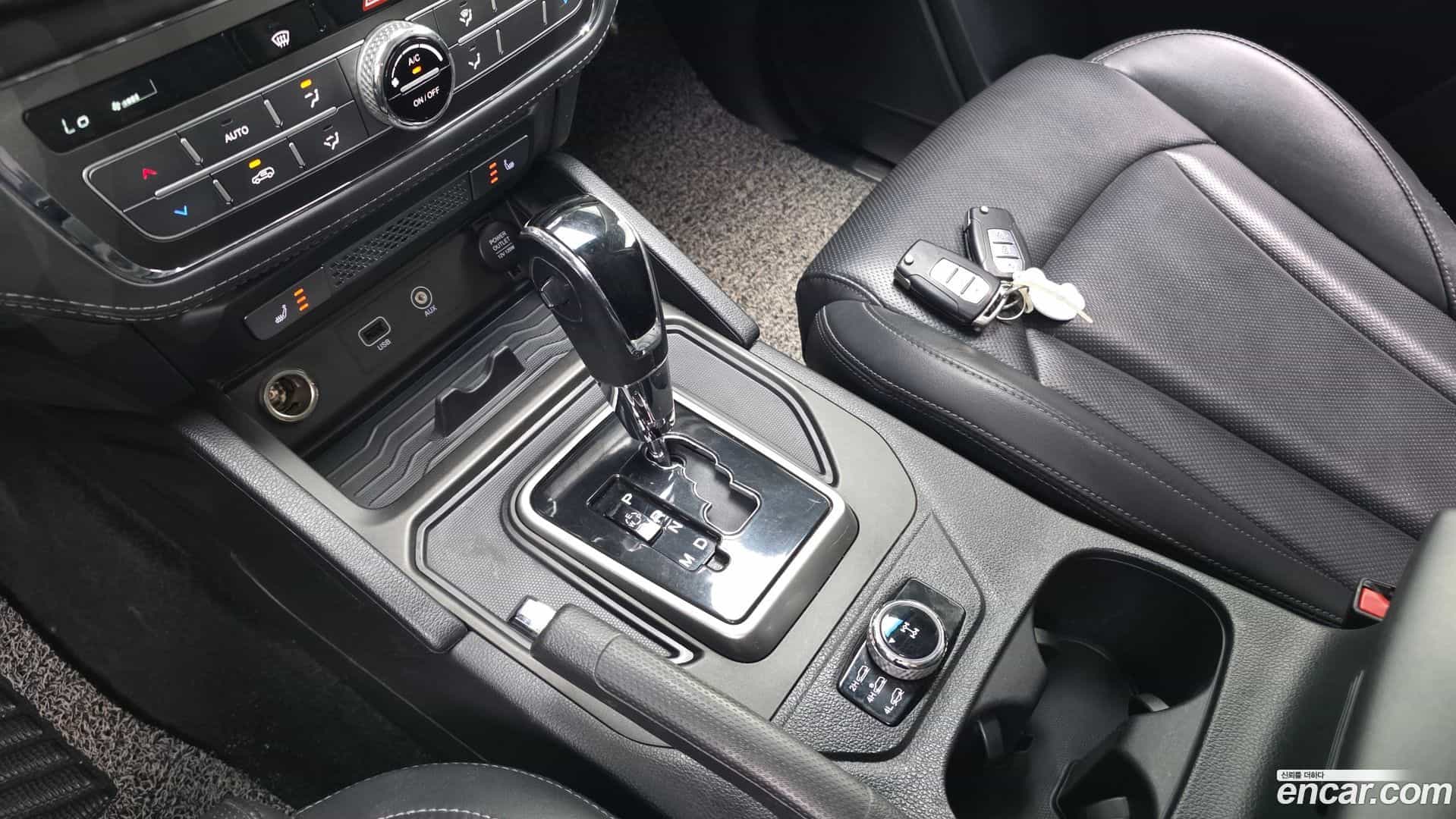 Rexton KG Mobility 2018.10-INNER-009