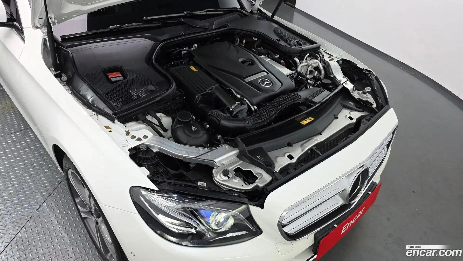 E-Class Mercedes-Benz 2020.0-OUTER-006