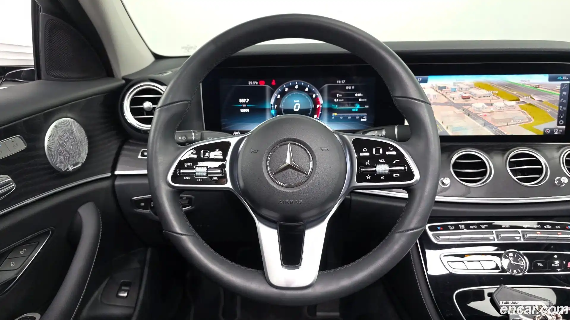 E-Class Mercedes-Benz 2020.0-OPTION-017