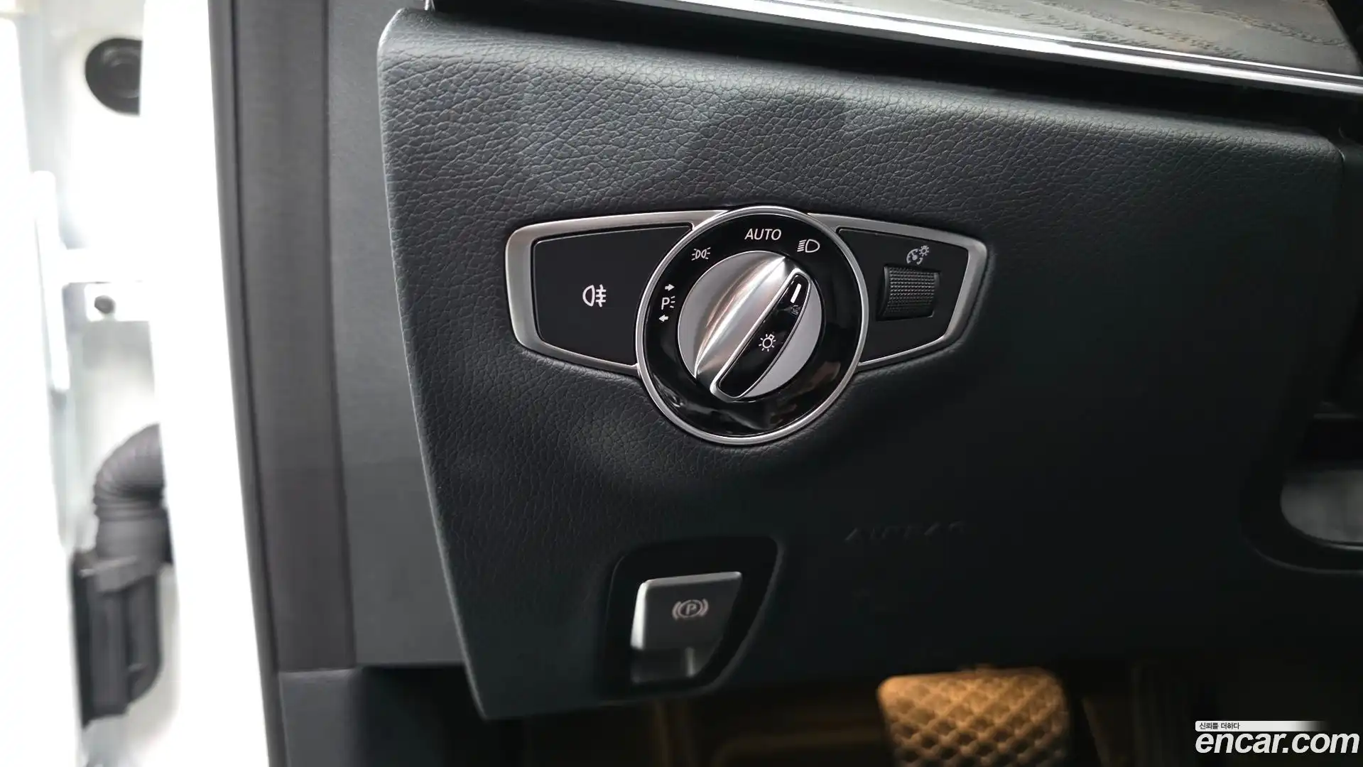 E-Class Mercedes-Benz 2020.0-OPTION-043