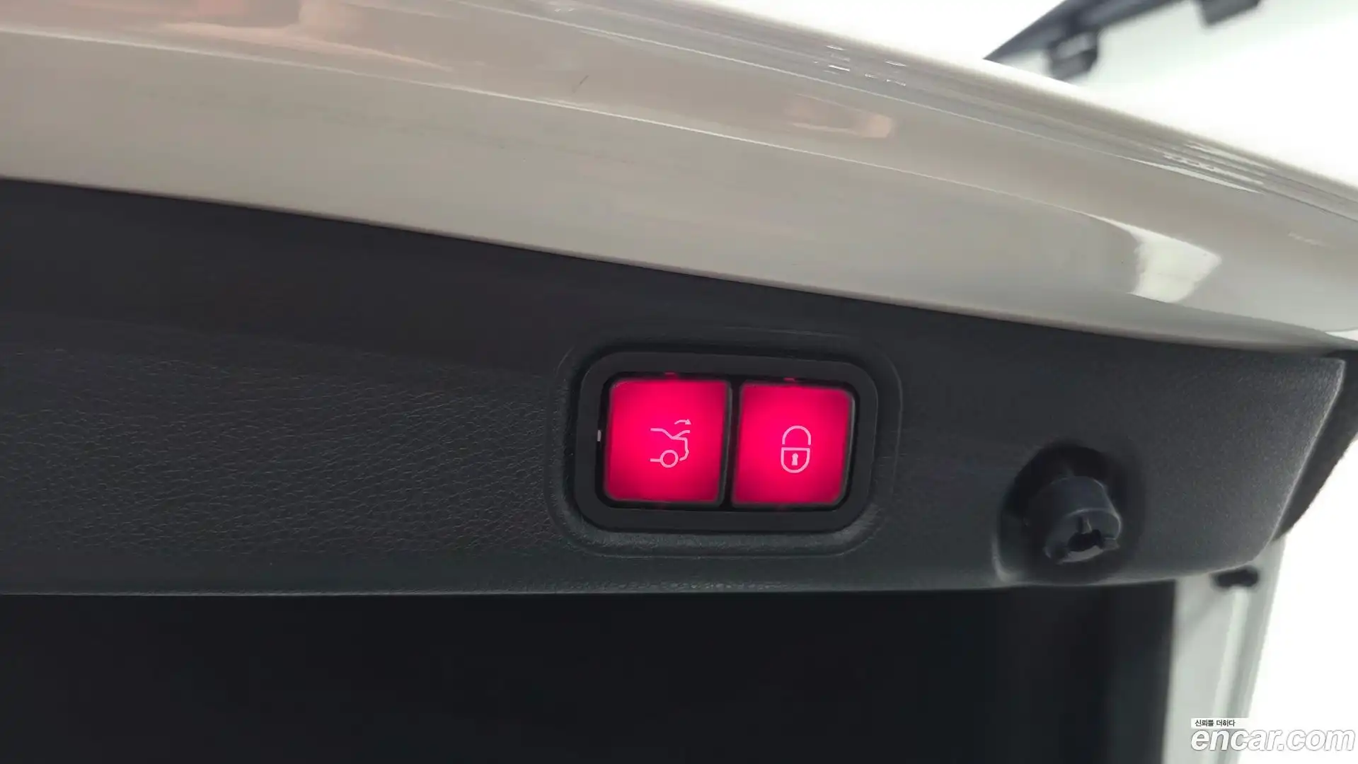 E-Class Mercedes-Benz 2020.0-OPTION-044