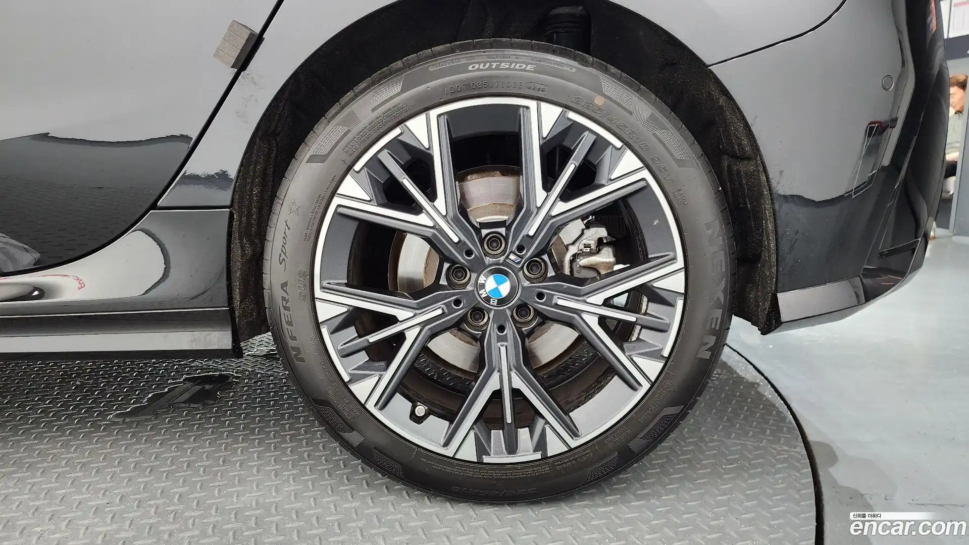 1-Series BMW 2025.10-OUTER-031