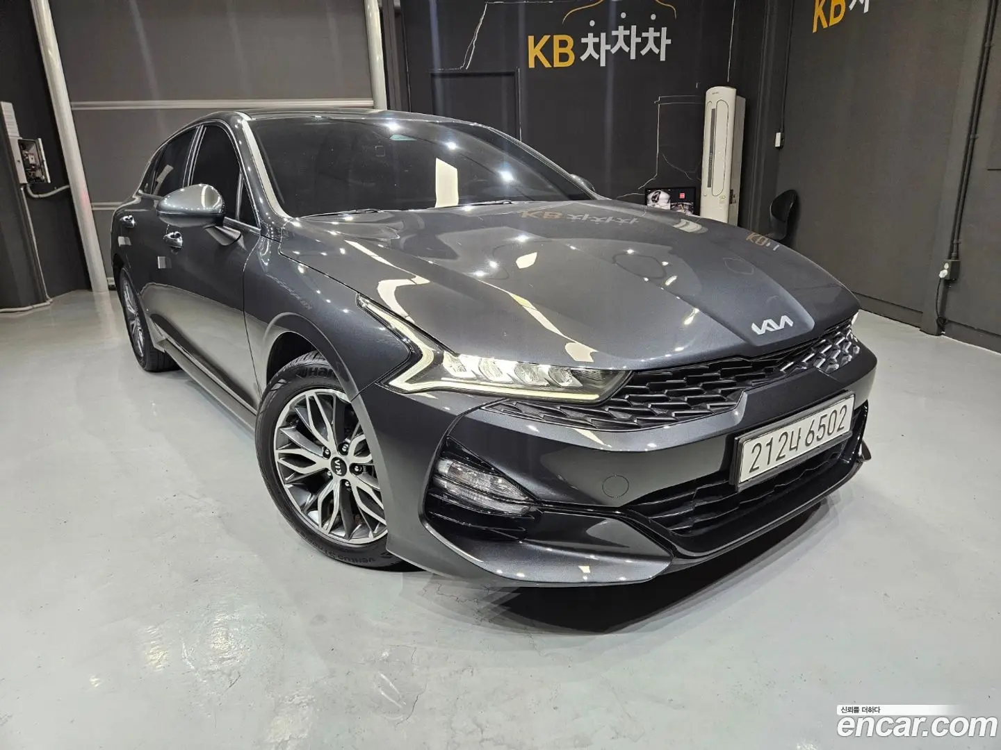 Main__Slider__Photo:K5 Kia 2021.3-0