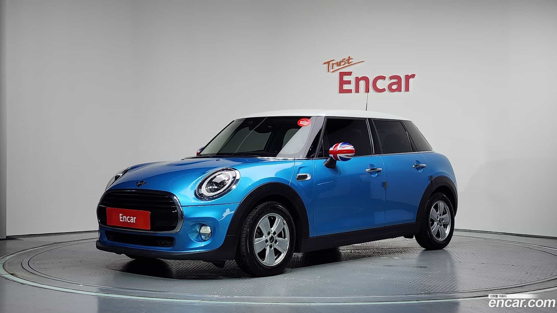 Cooper Mini 2019.7-OUTER-001