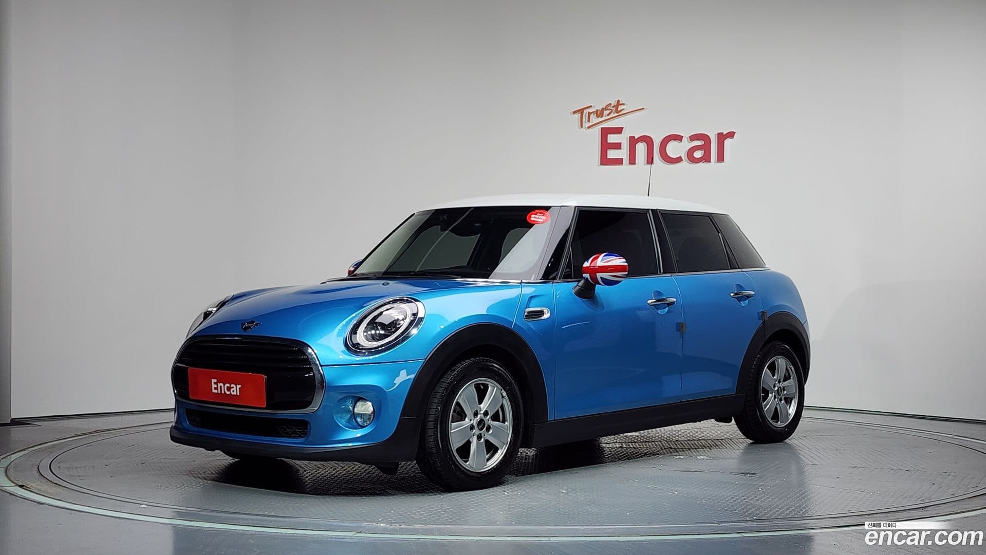 Main__Slider__Photo:Cooper Mini 2019.7-0