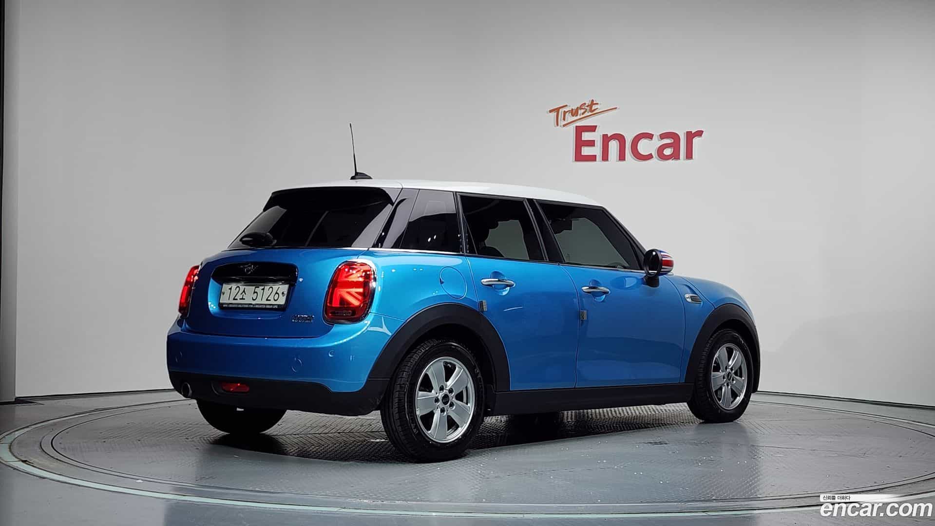 Cooper Mini 2019.7-OUTER-002