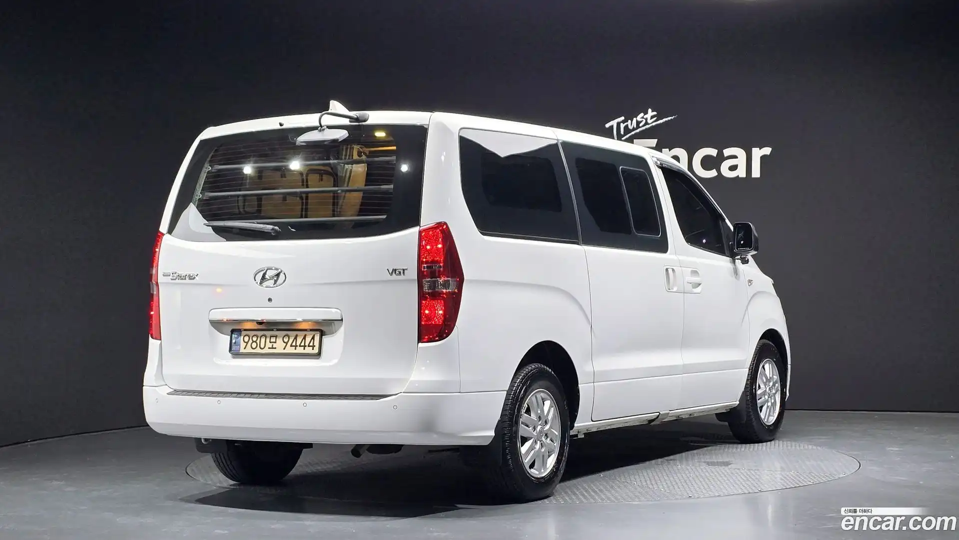 Starex Hyundai 2018.8-OUTER-002