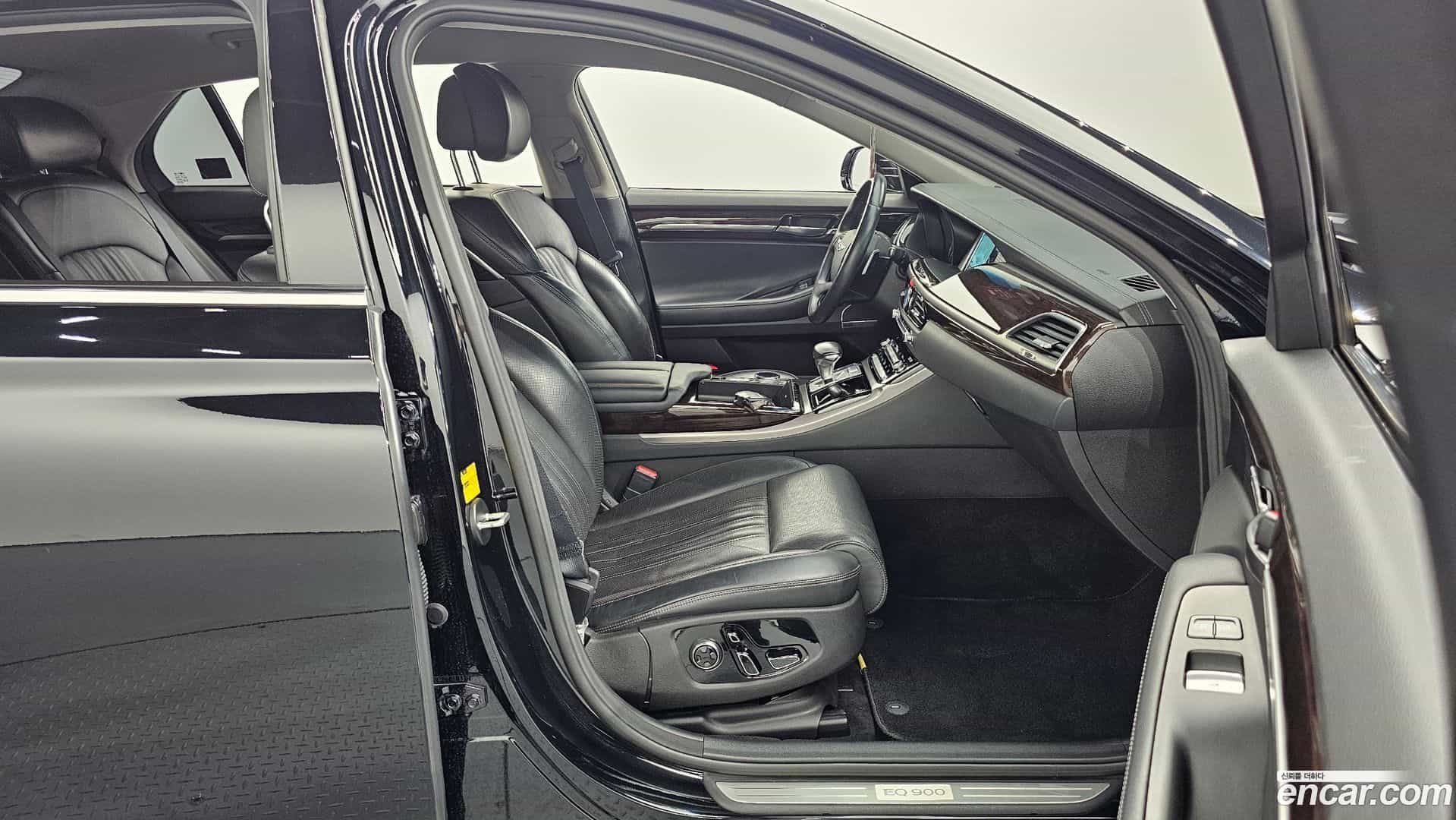 EQ900 Genesis 2016.8-OPTION-015
