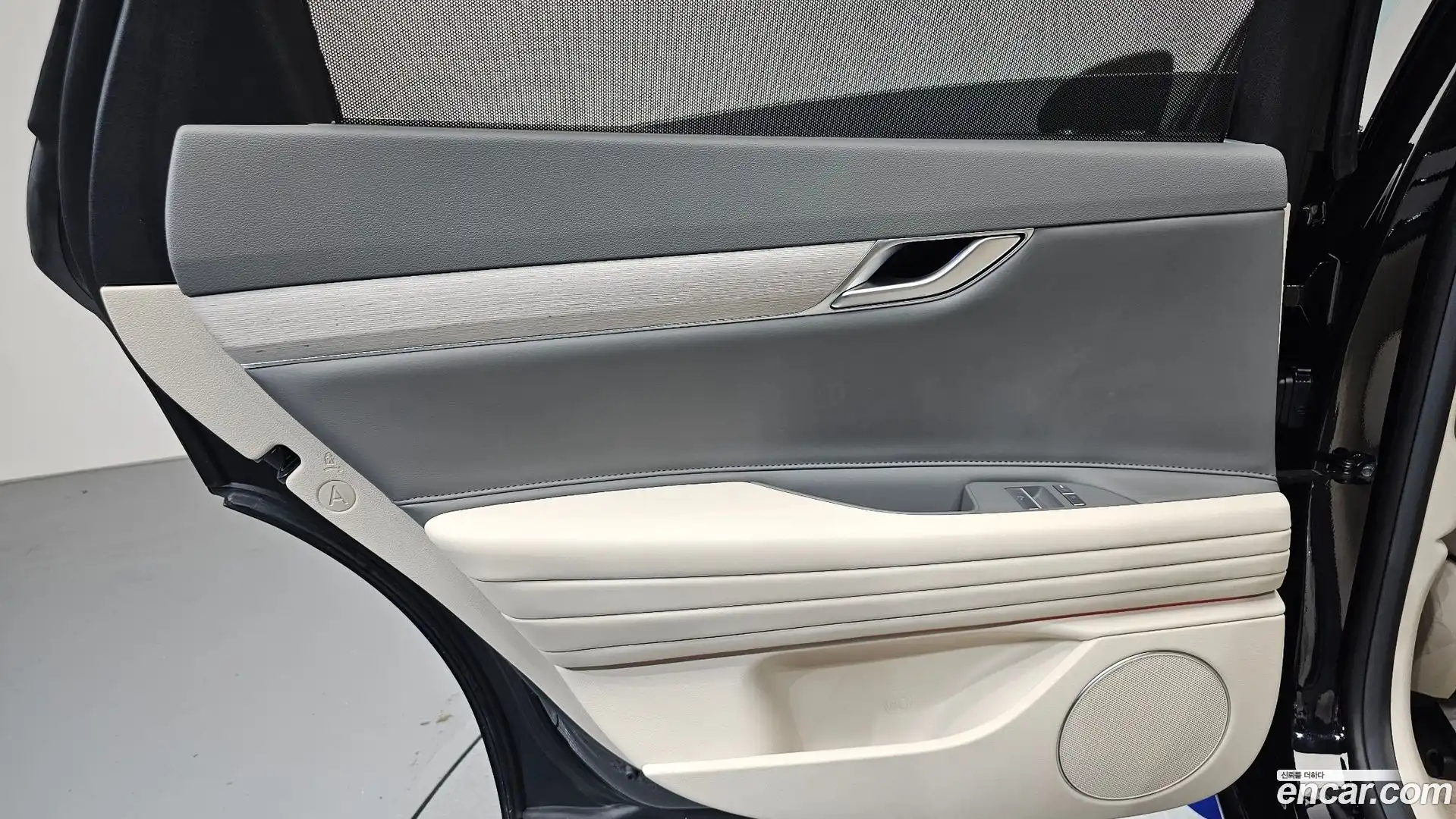 G80 Genesis 2024.6-INNER-035