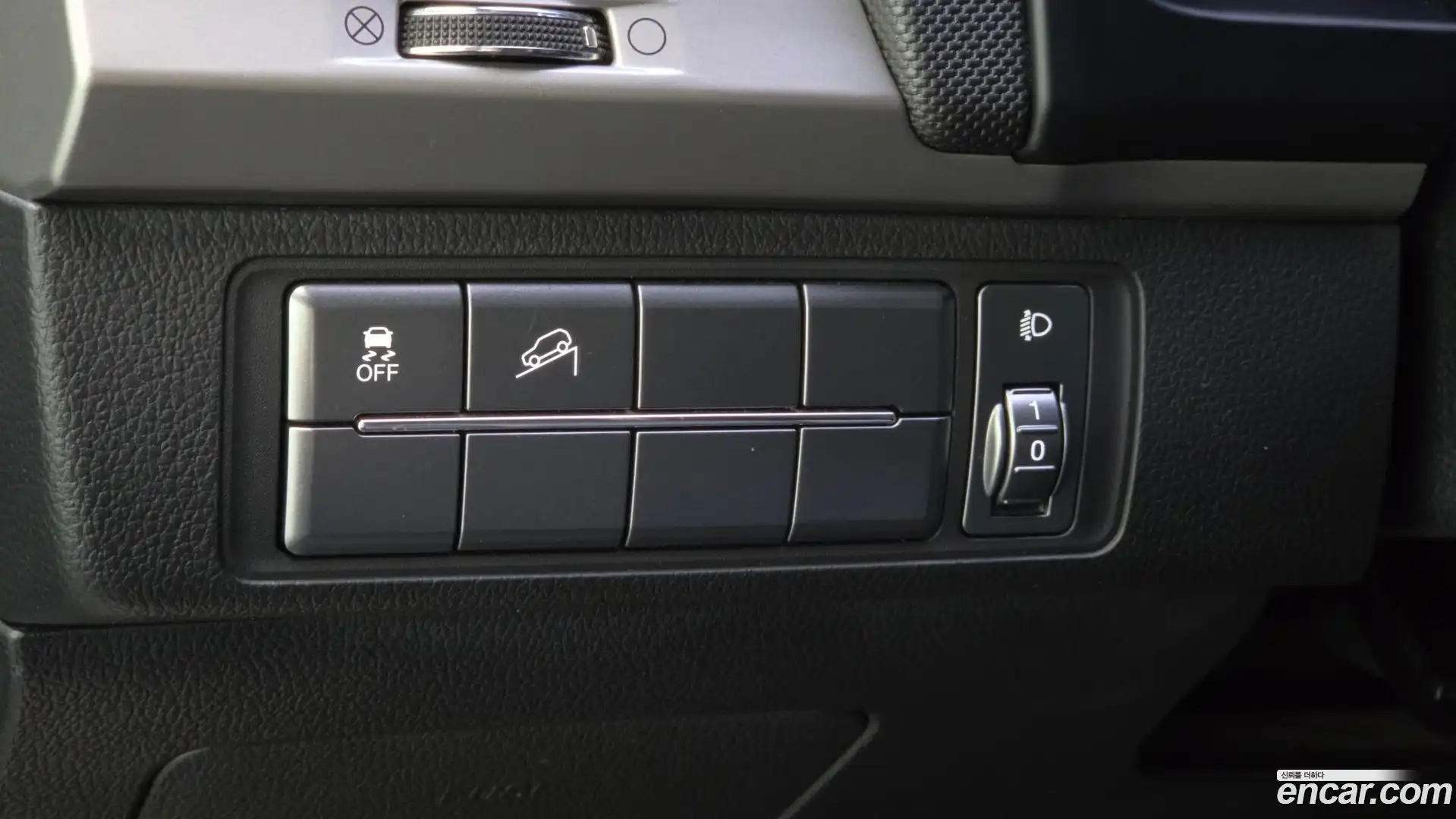 Rexton KG Mobility 2018.6-OPTION-020
