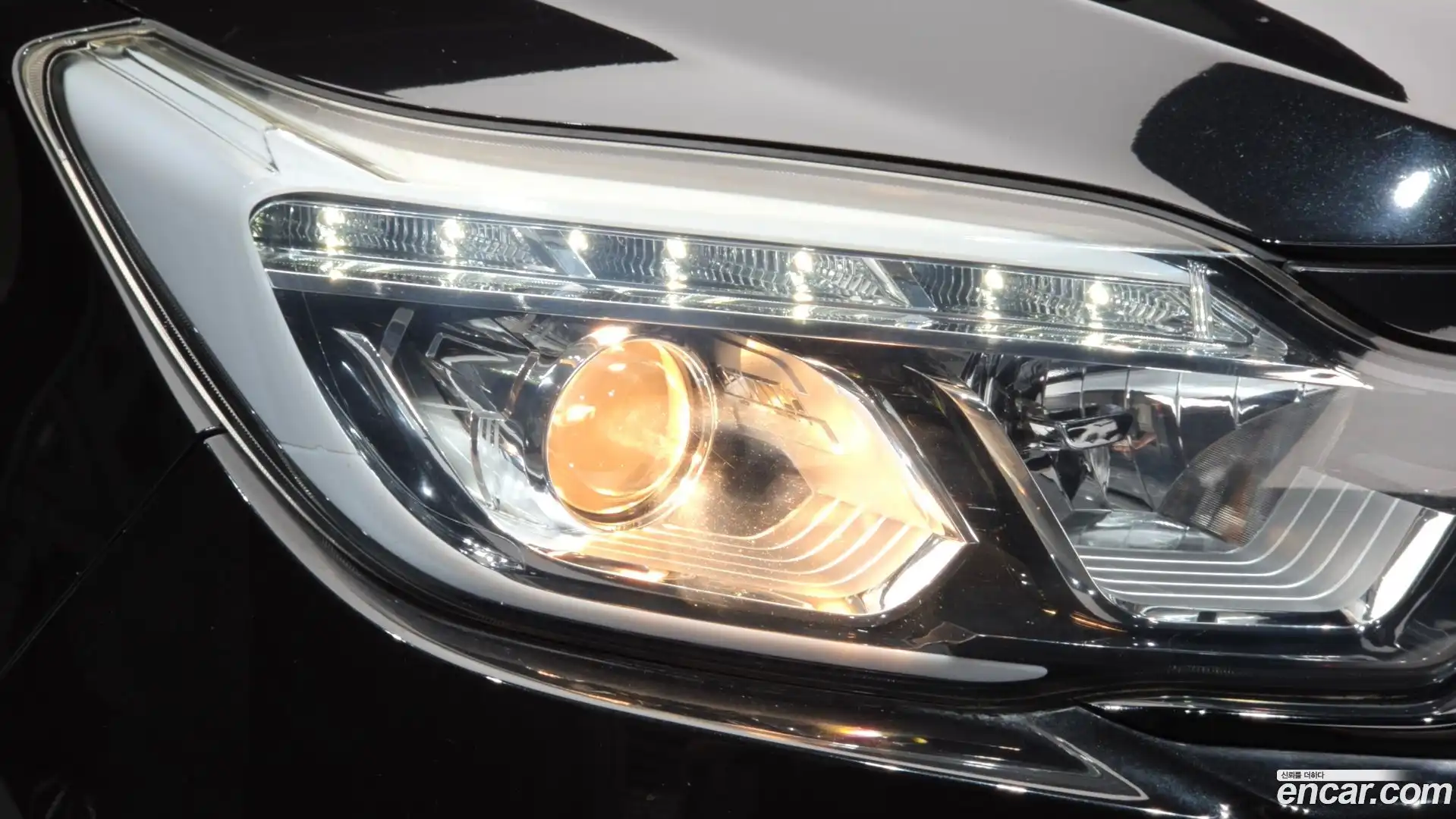 Rexton KG Mobility 2018.6-OUTER-032