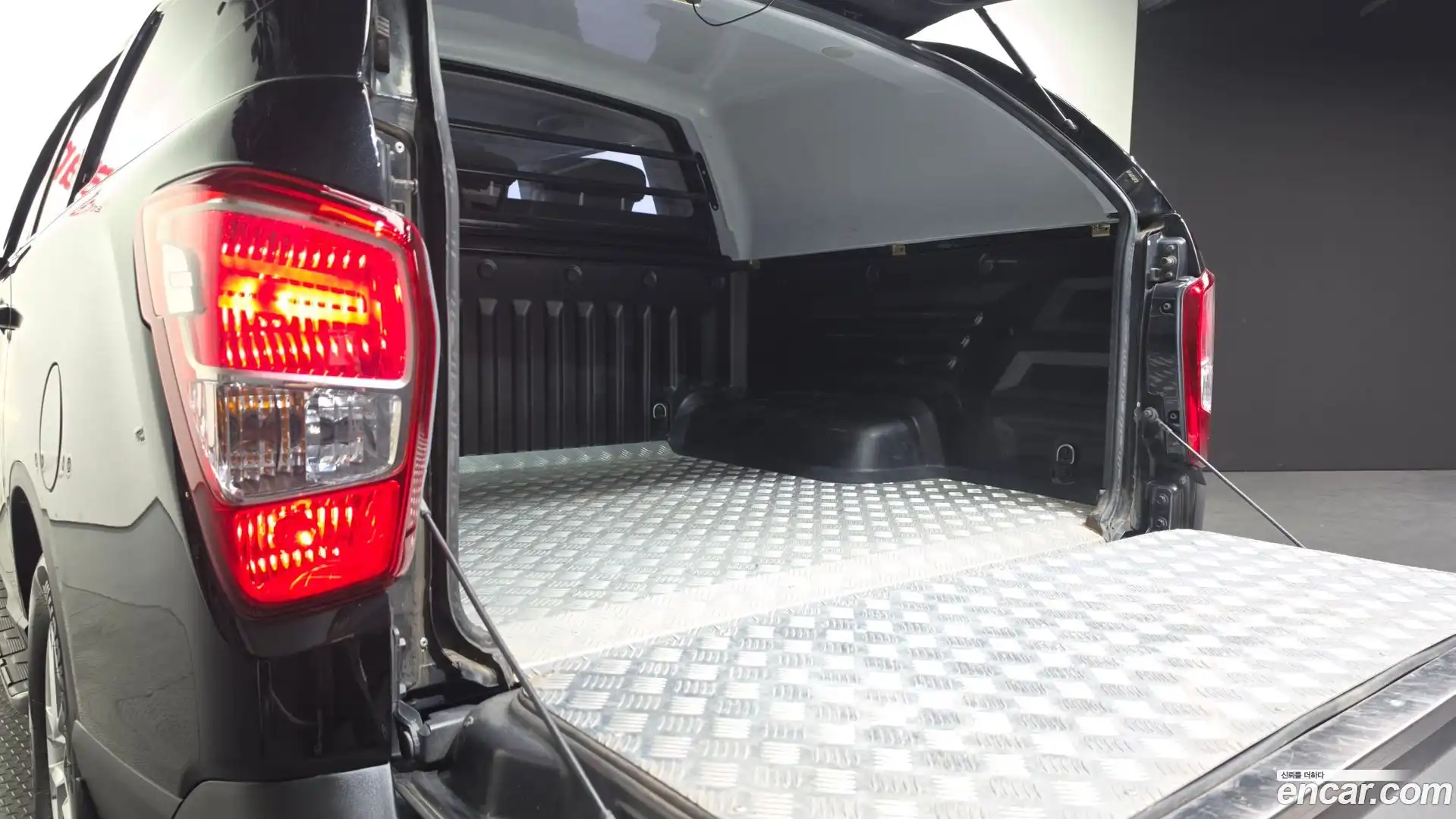 Rexton KG Mobility 2018.6-OPTION-041