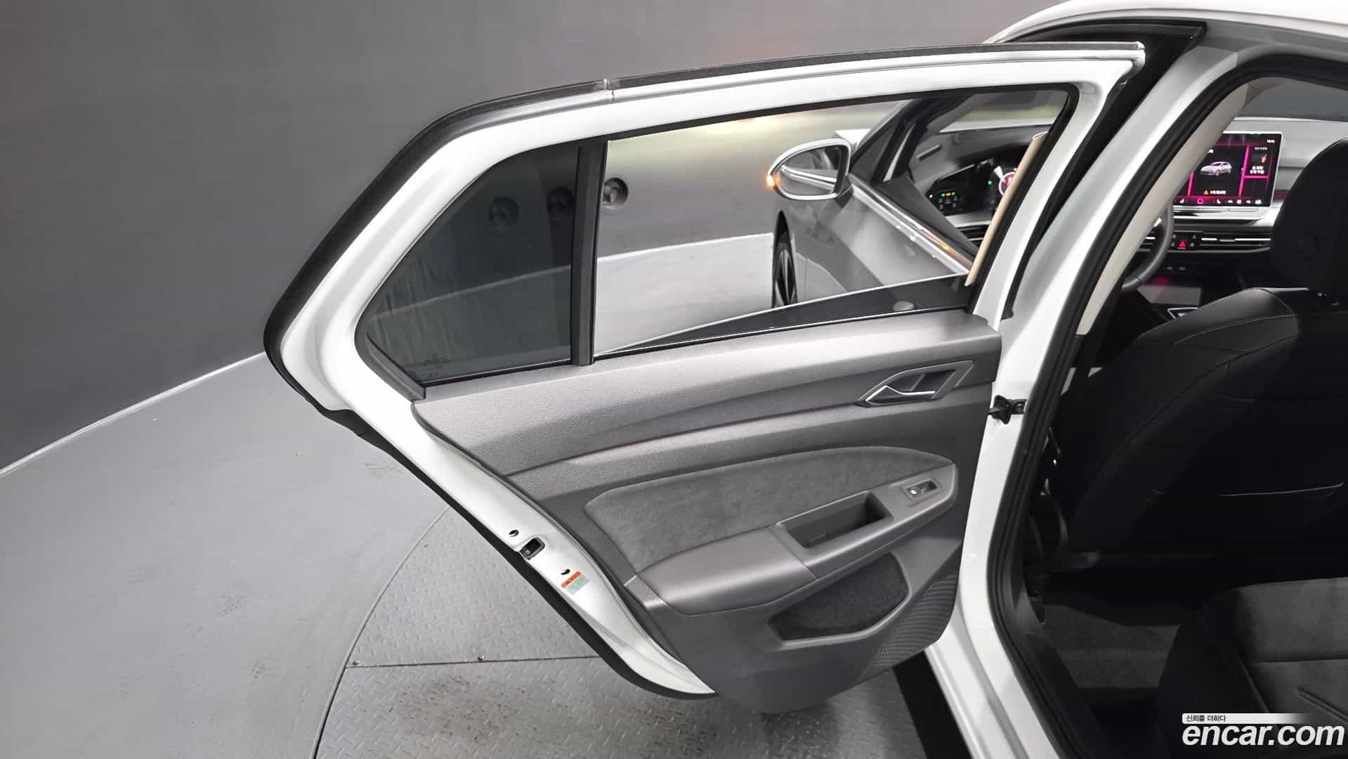 Golf Volkswagen 2026.5-INNER-035