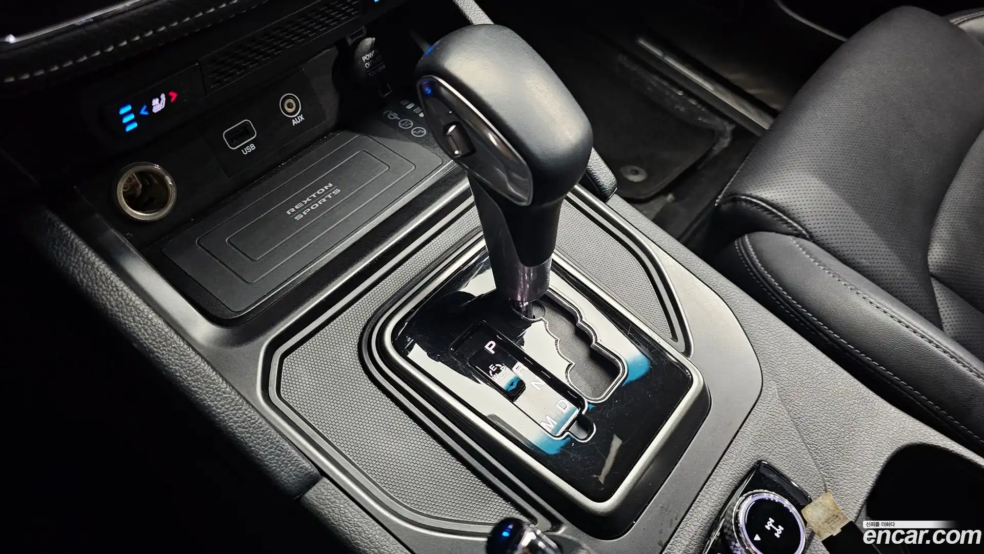 Rexton KG Mobility 2021.11-INNER-009
