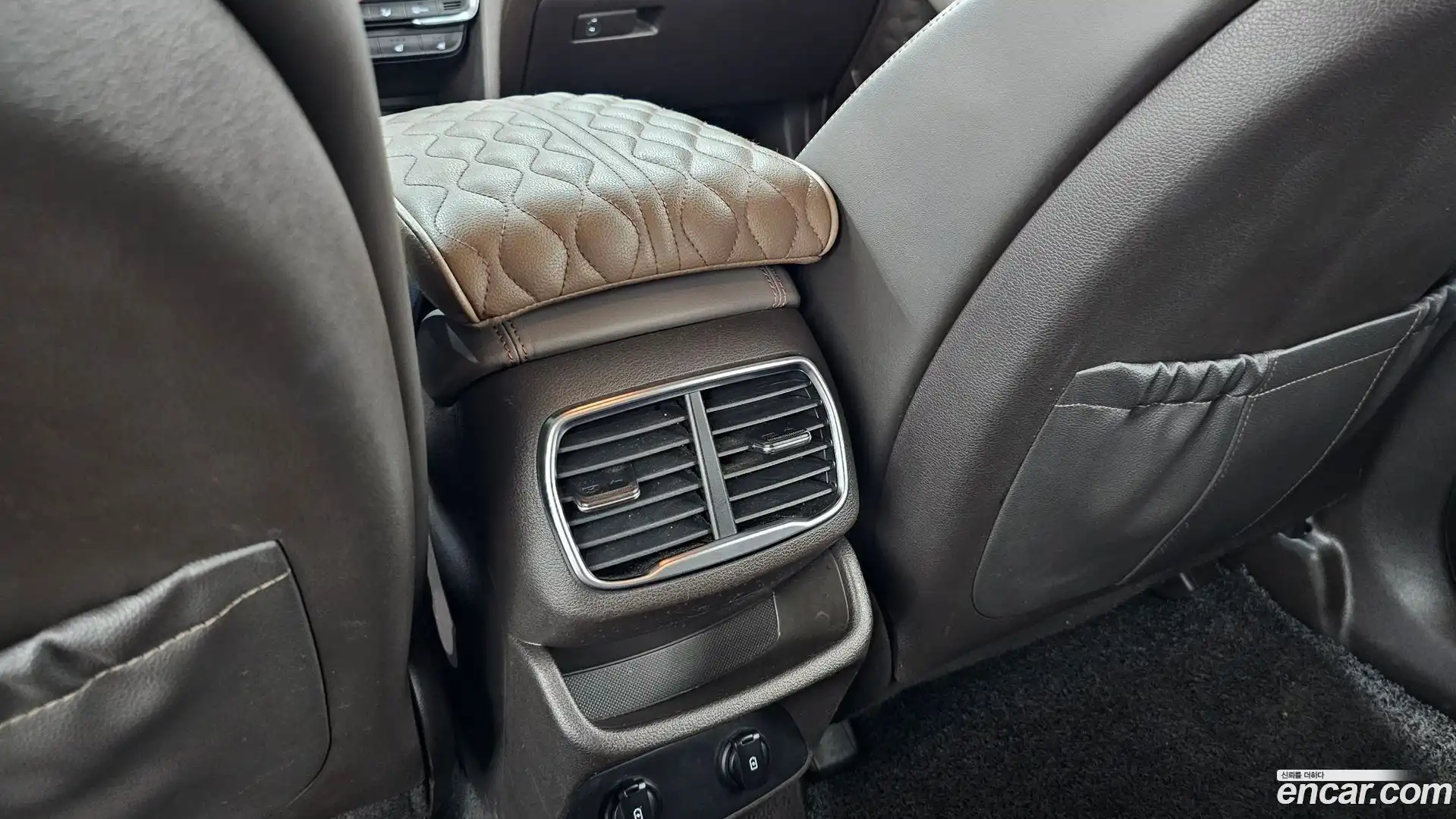 Santafe Hyundai 2018.4-OPTION-045