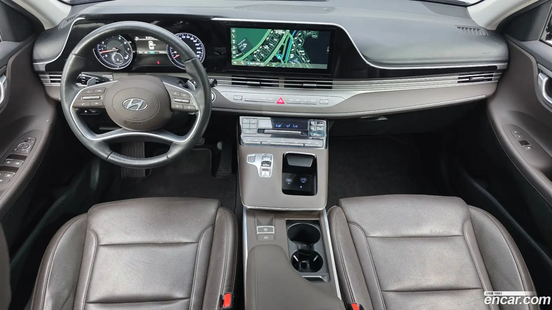Grandeur Hyundai 2022.1-INNER-007