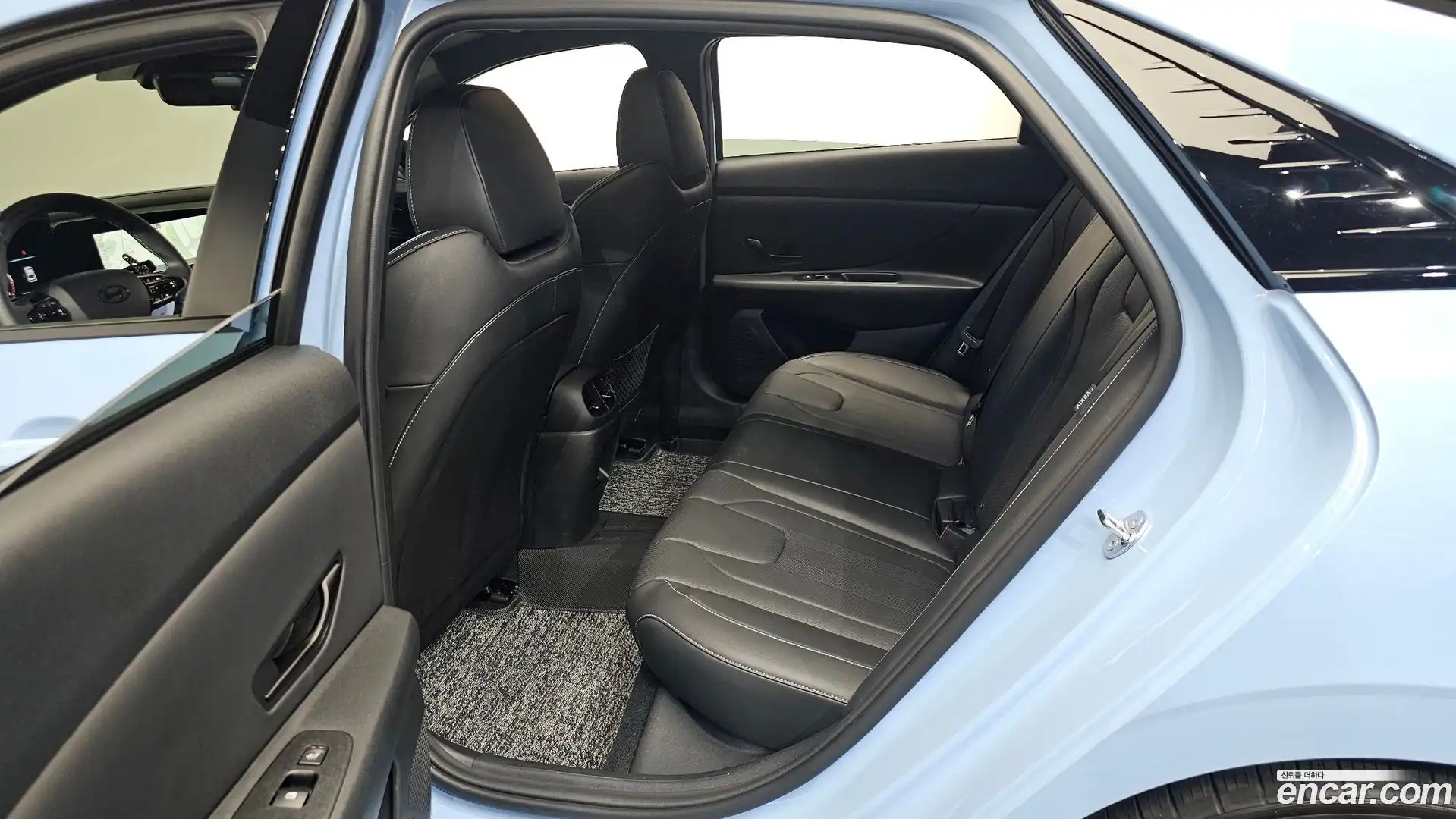 AVANTE Hyundai 2025.7-OPTION-015