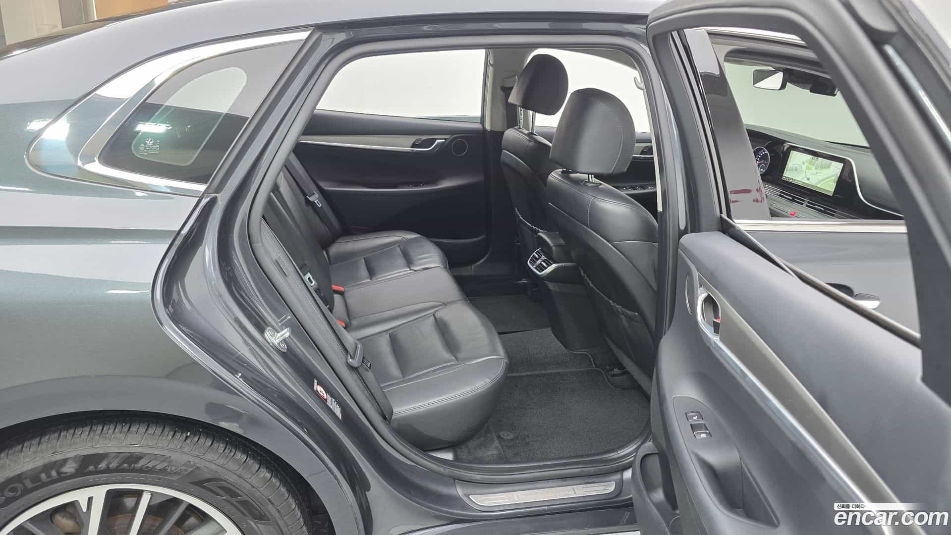 Grandeur Hyundai 2020.8-OPTION-015