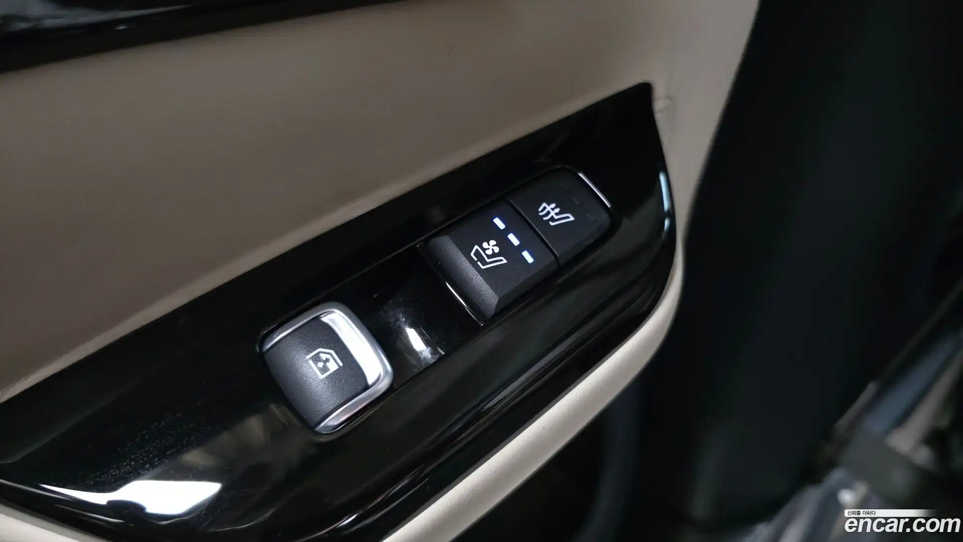 Canival Kia 2022.4-OPTION-041