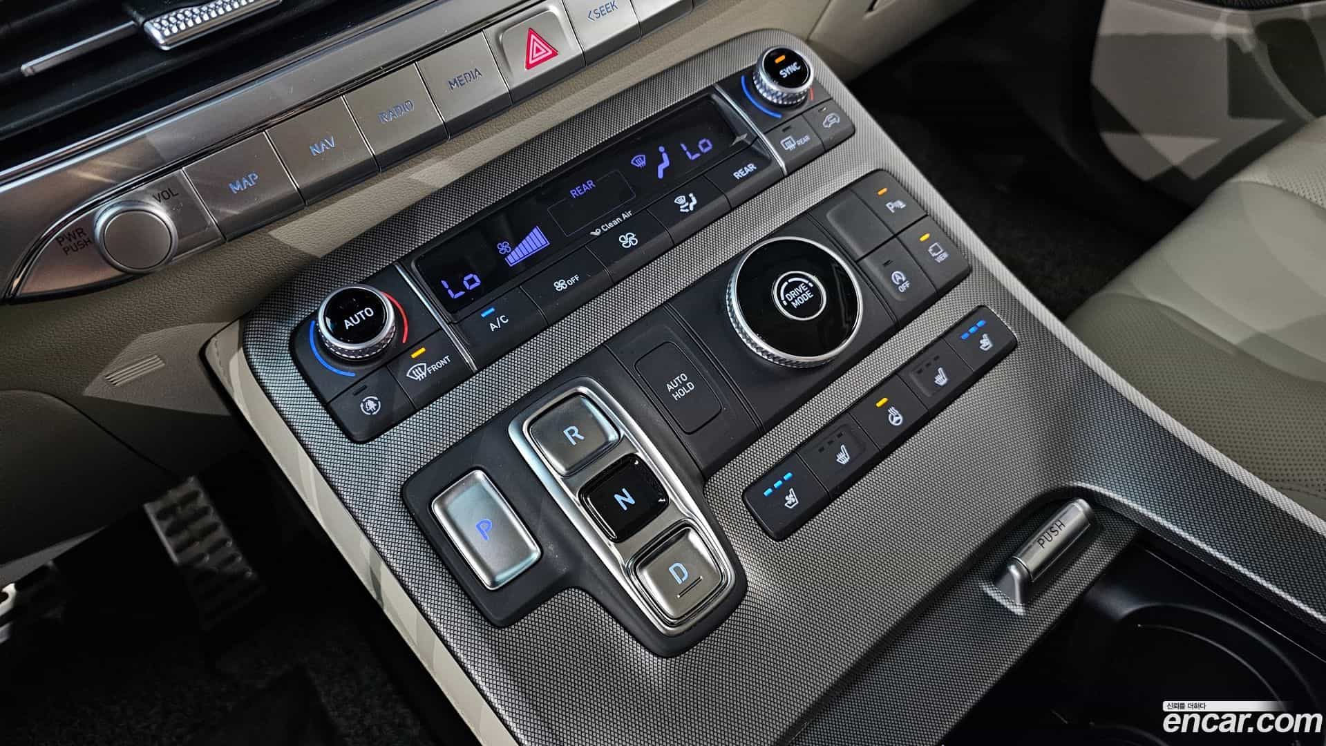 Palisade Hyundai 2022.2-INNER-009