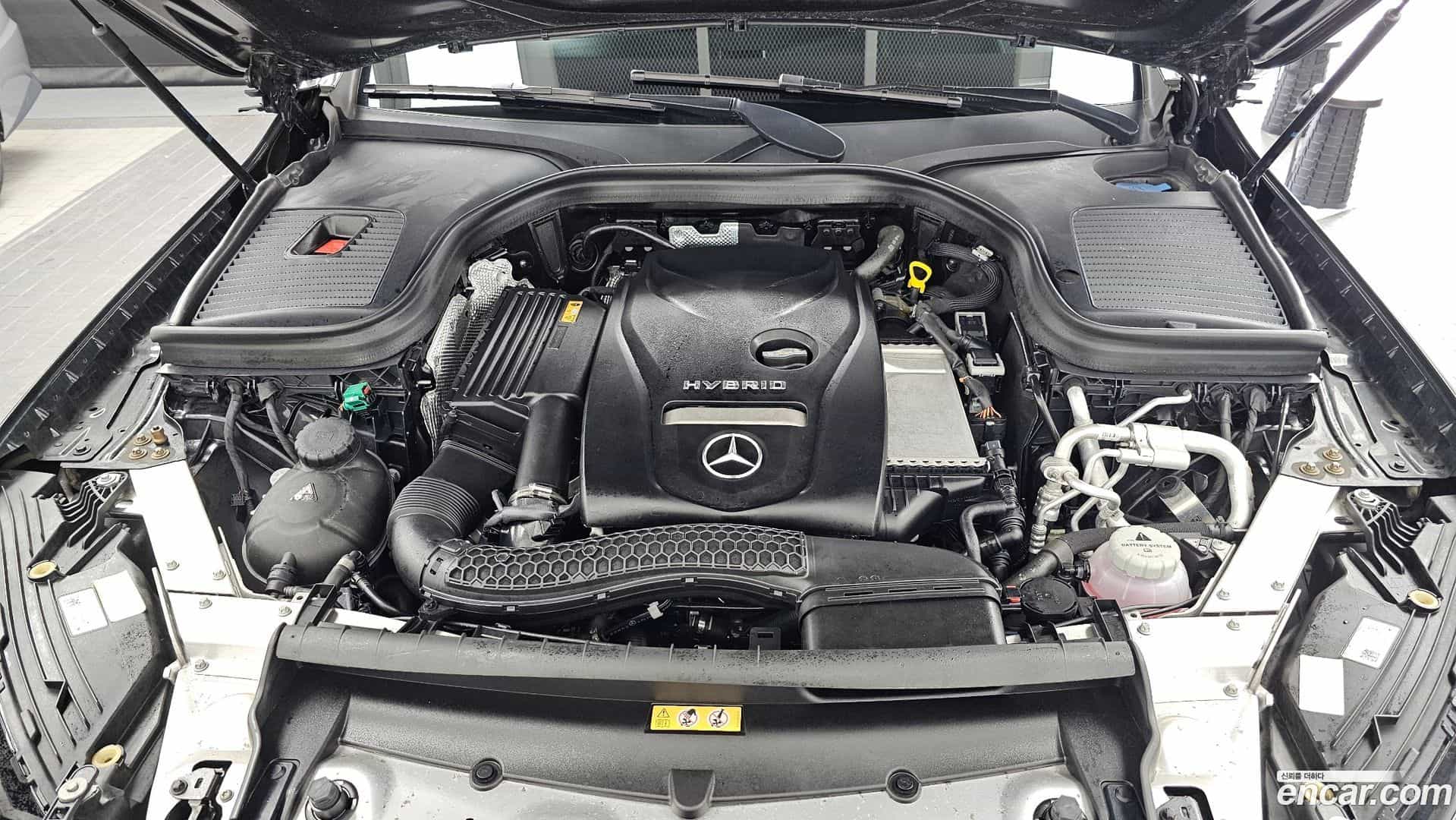 GLC-Class Mercedes-Benz 2021.4-OUTER-006