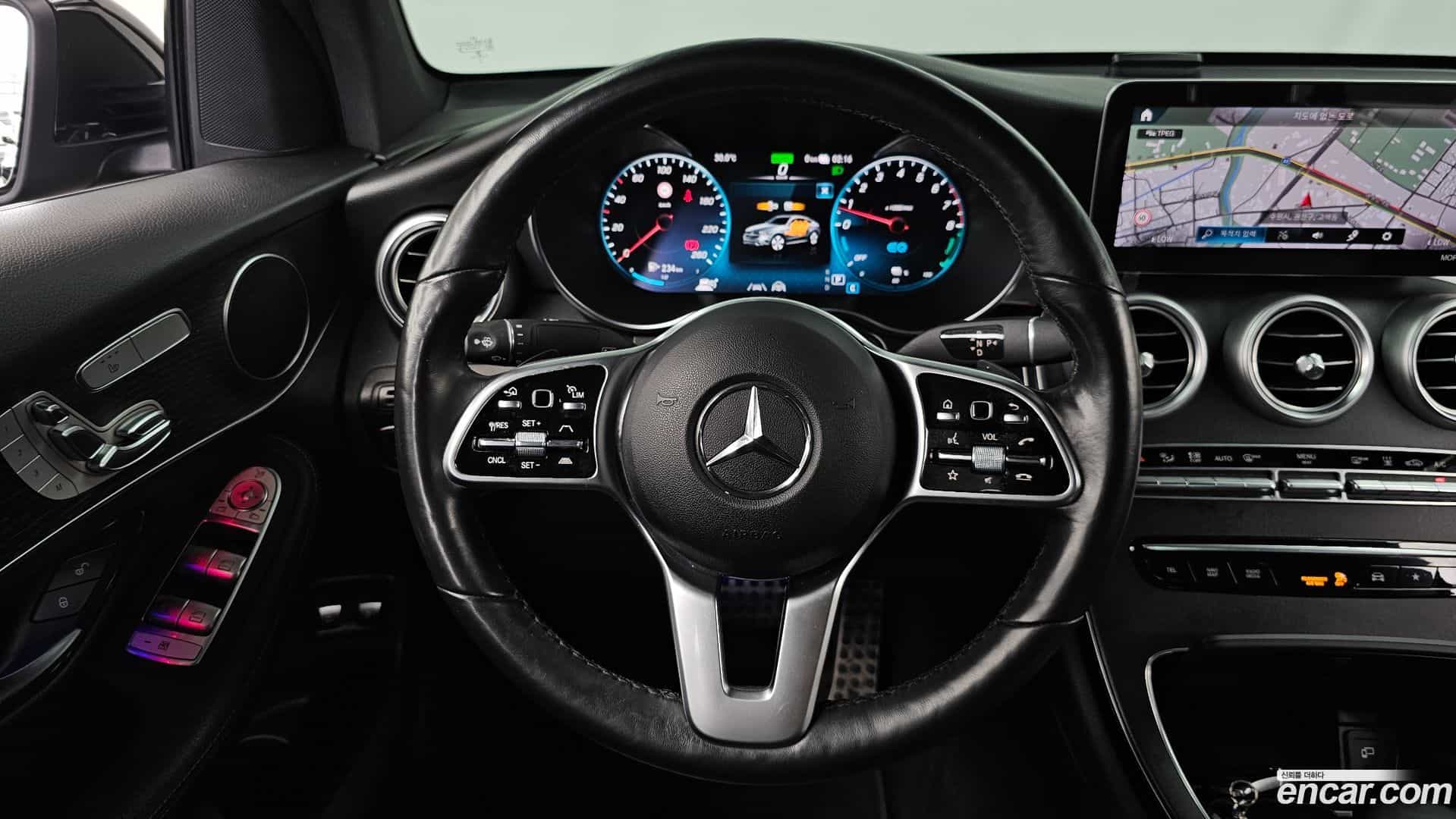 GLC-Class Mercedes-Benz 2021.4-OPTION-017