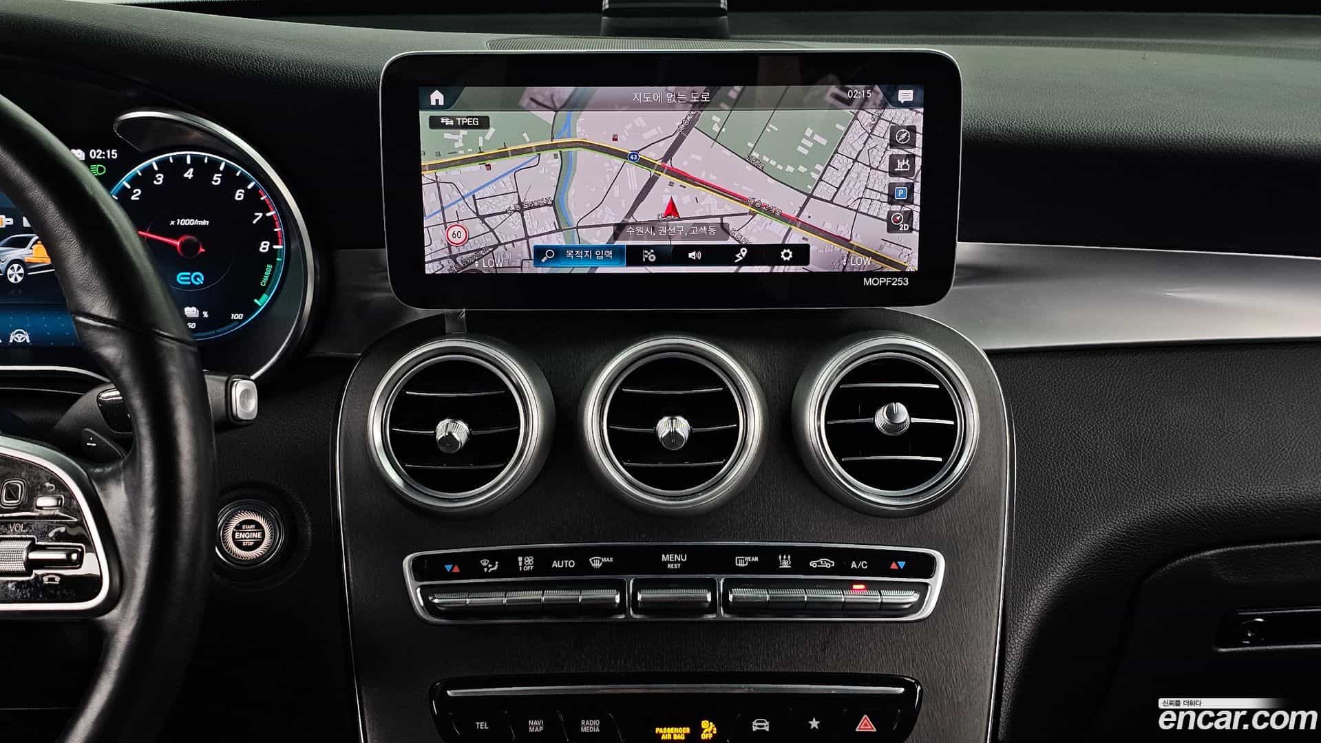 GLC-Class Mercedes-Benz 2021.4-OPTION-018