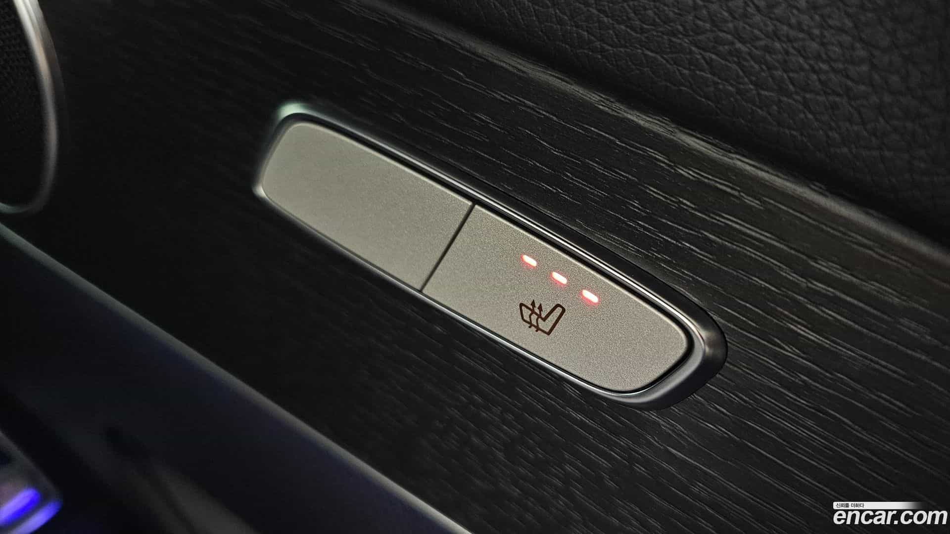 GLC-Class Mercedes-Benz 2021.4-OPTION-023