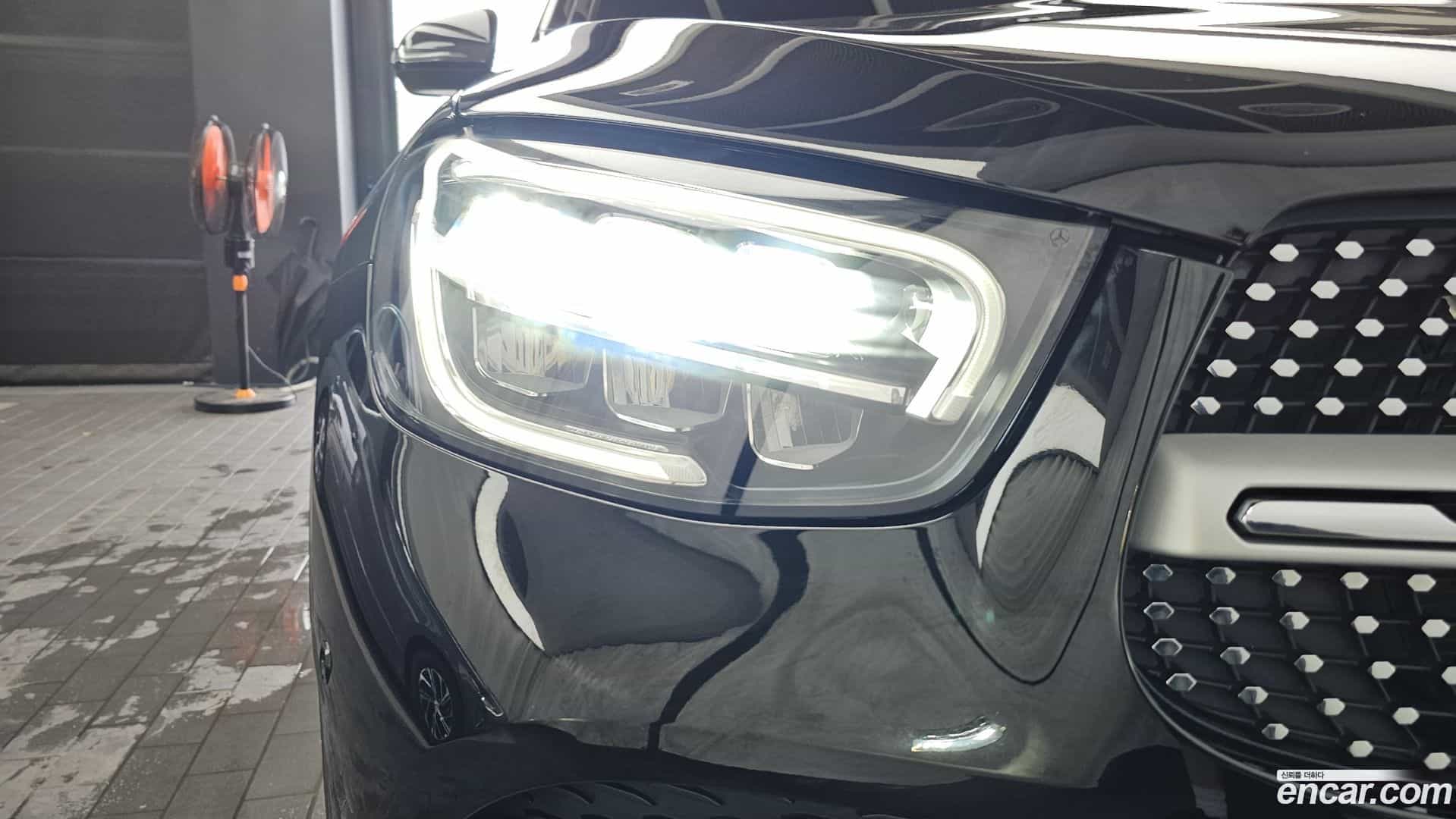 GLC-Class Mercedes-Benz 2021.4-OUTER-032