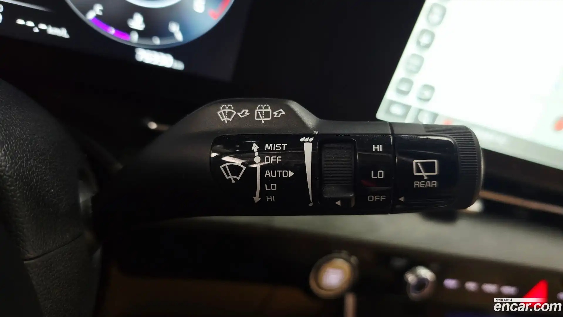 Canival Kia 2022.5-OPTION-040