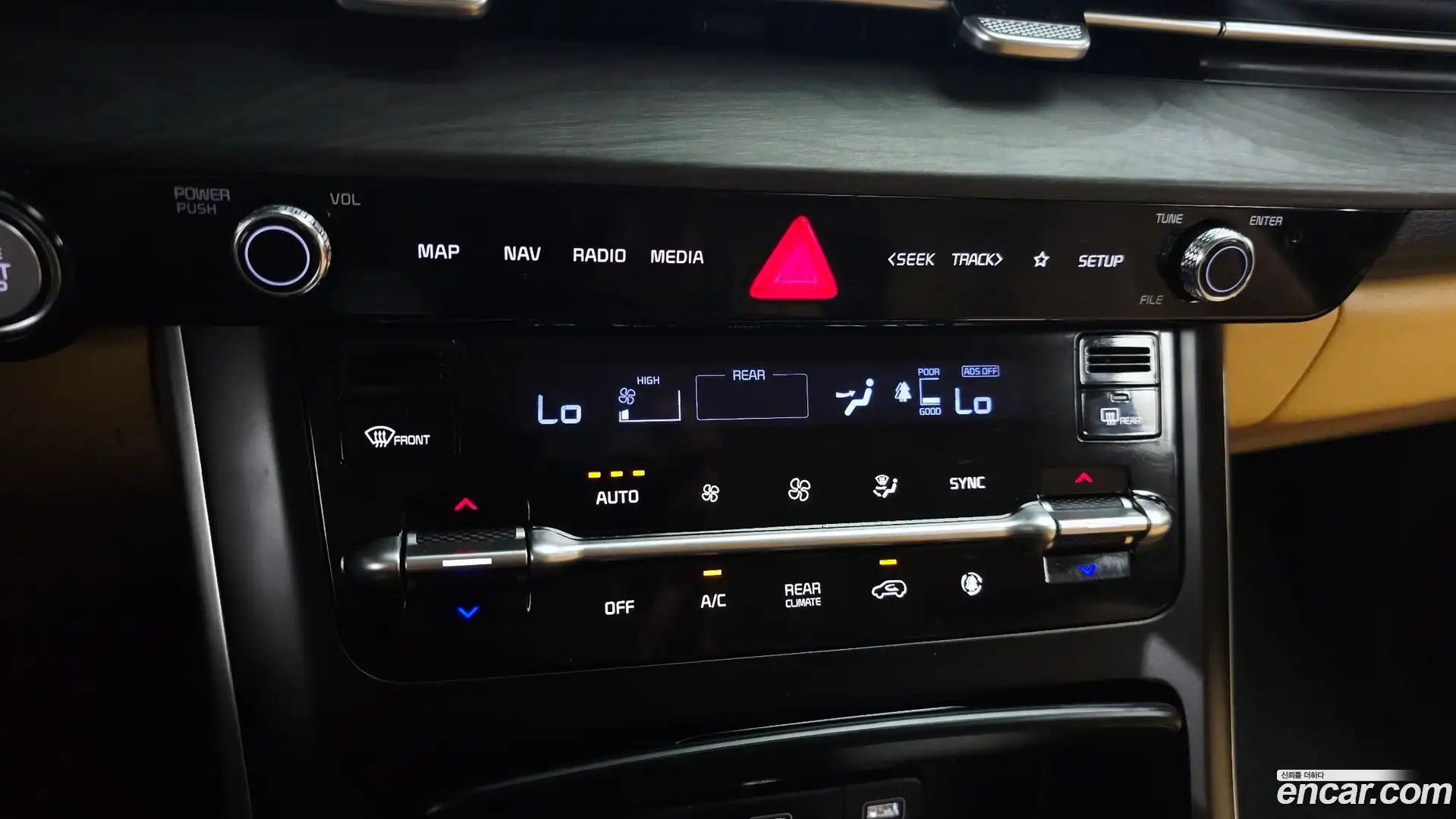 Canival Kia 2022.5-OPTION-043