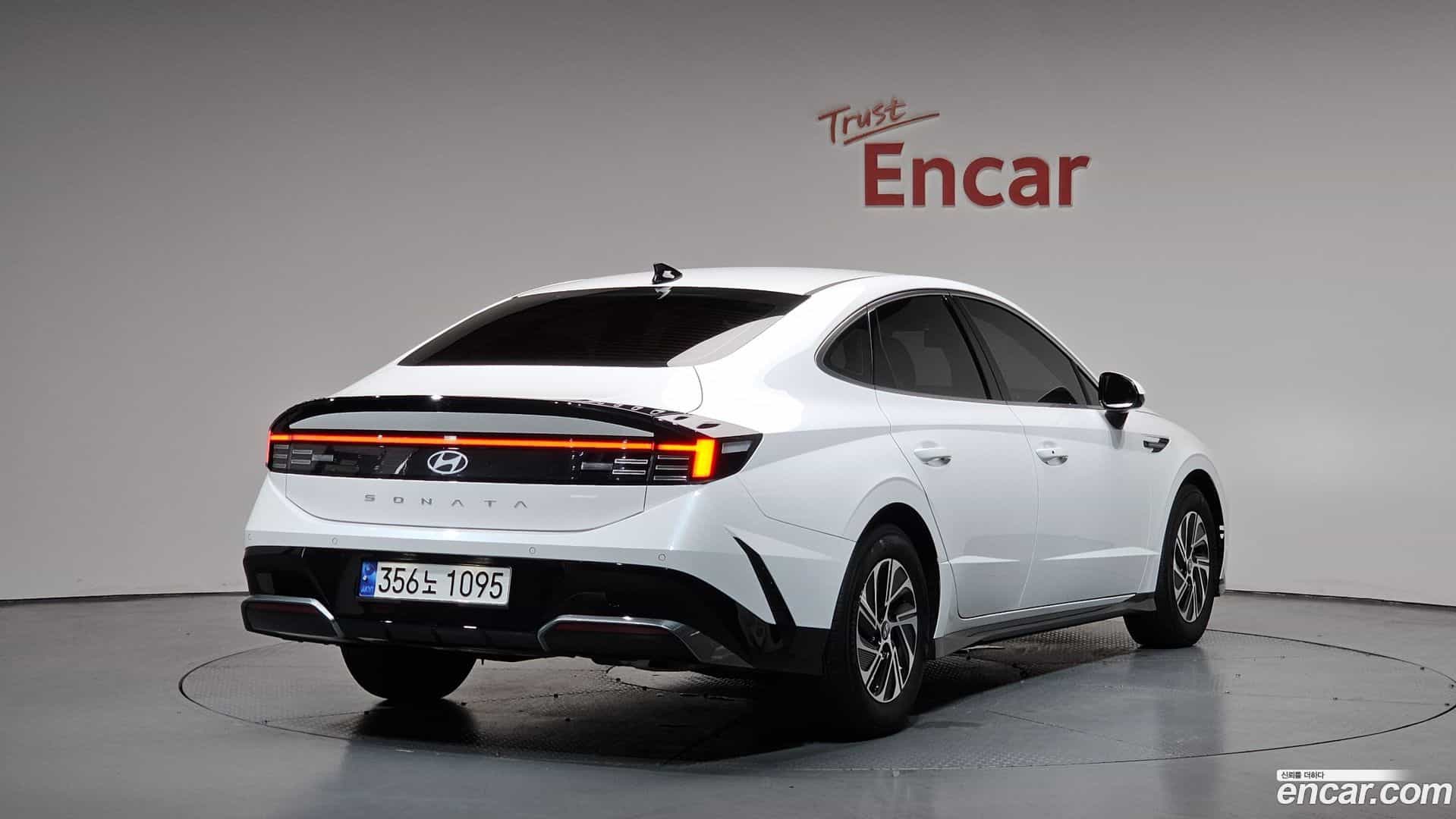 Sonata Hyundai 2023.10-OUTER-002