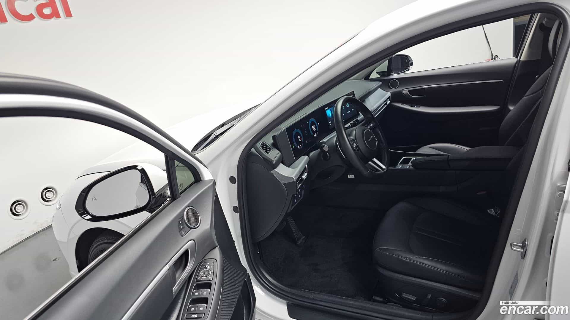 Sonata Hyundai 2023.10-INNER-010