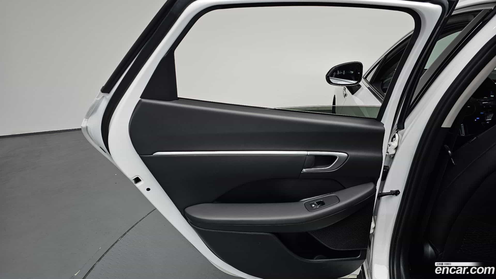 Sonata Hyundai 2023.10-INNER-035