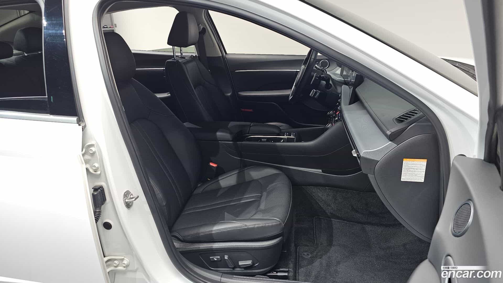 Sonata Hyundai 2023.10-INNER-036