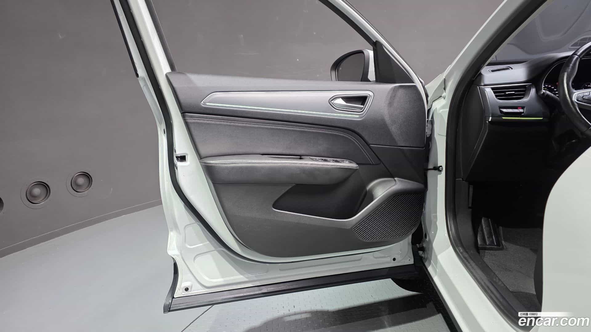 XM3 Renault Korea 2020.7-INNER-034