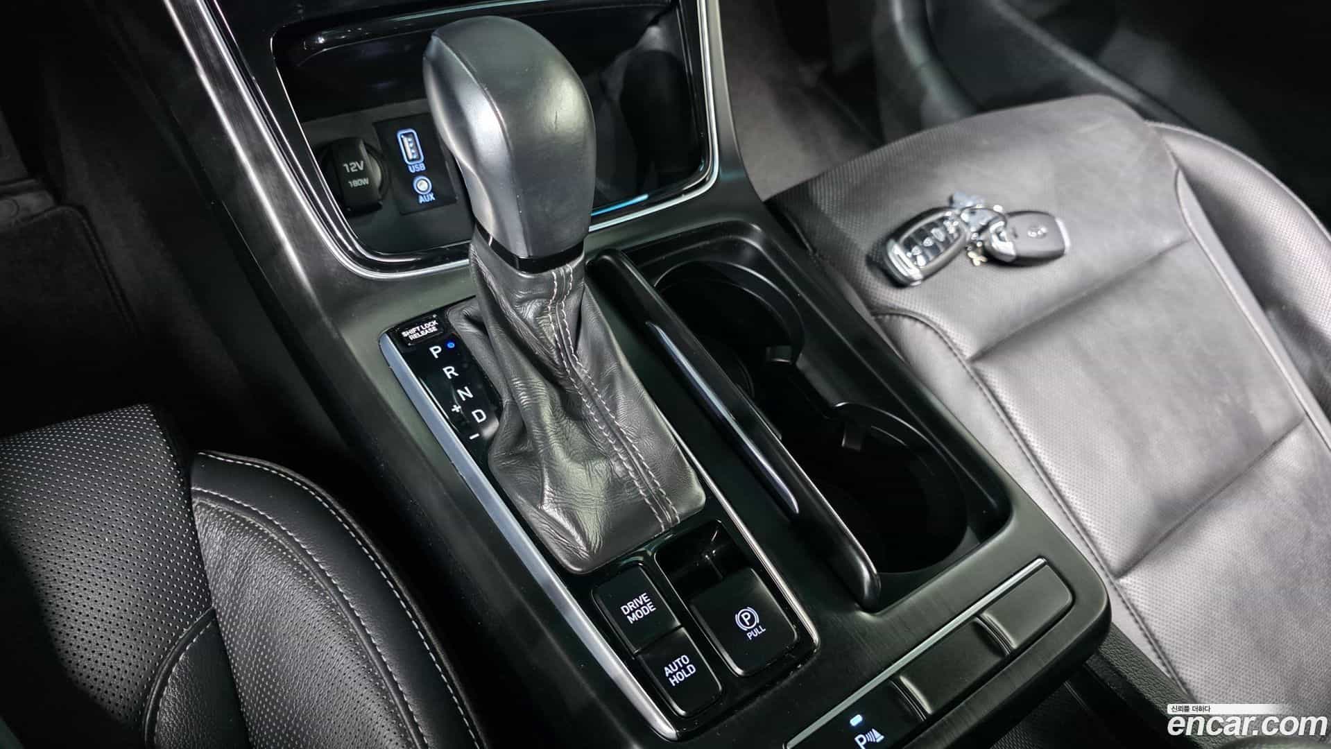 Grandeur Hyundai 2017.9-INNER-009