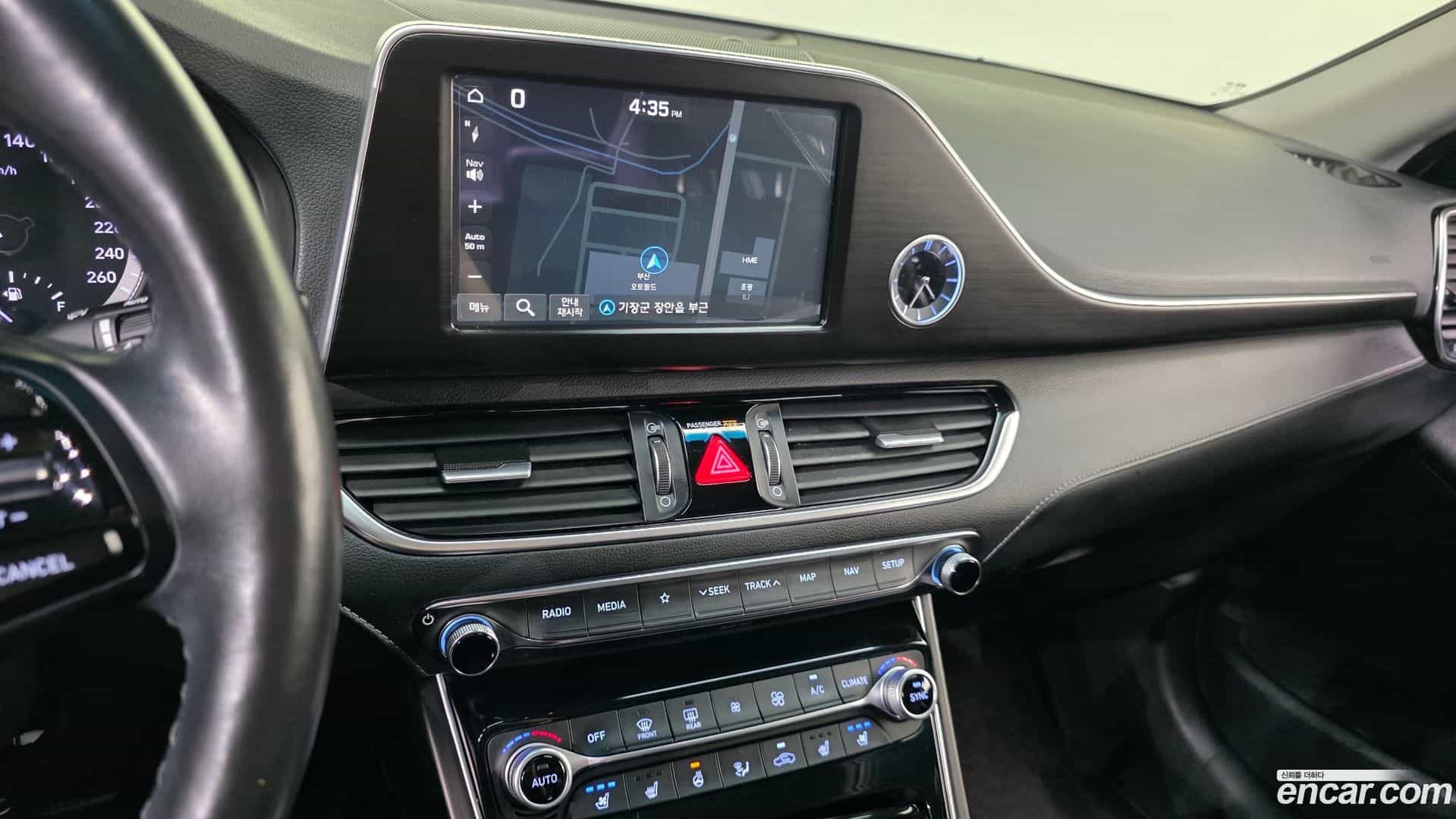 Grandeur Hyundai 2017.9-OPTION-018