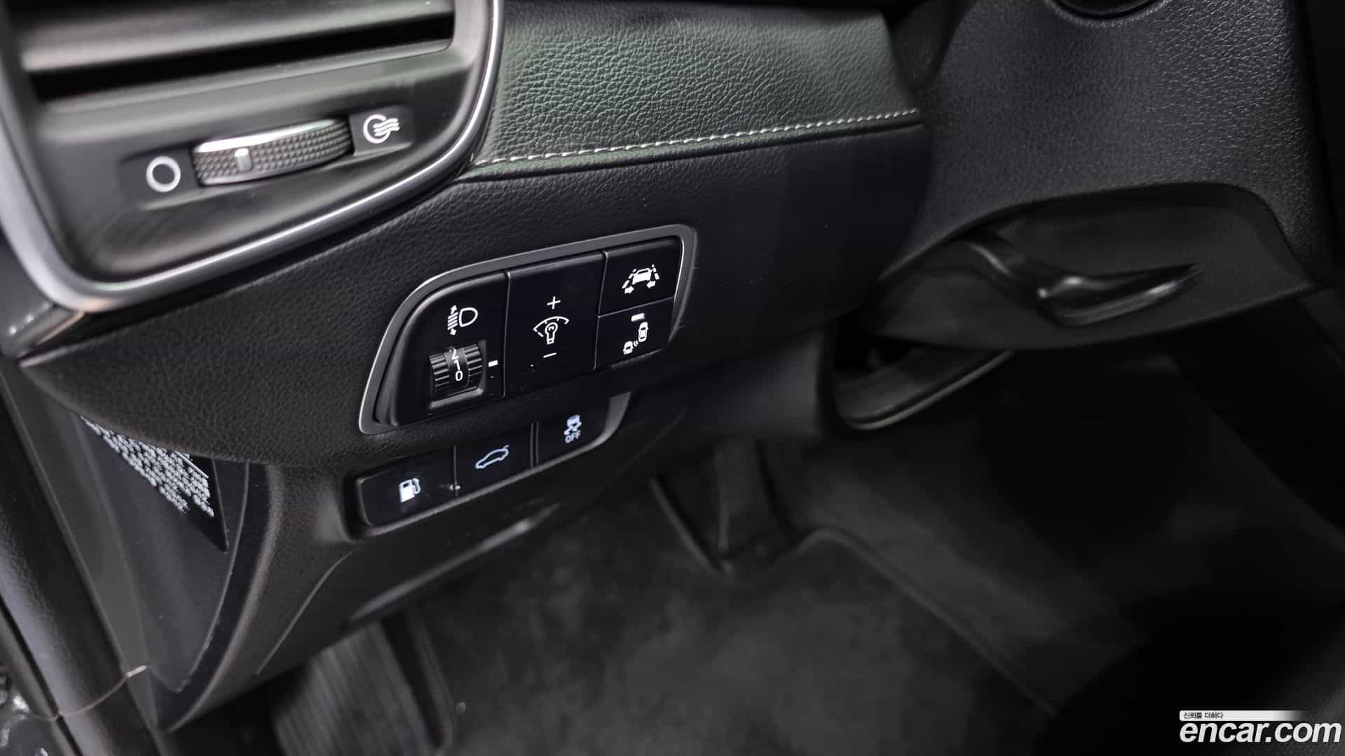 Grandeur Hyundai 2017.9-OPTION-021