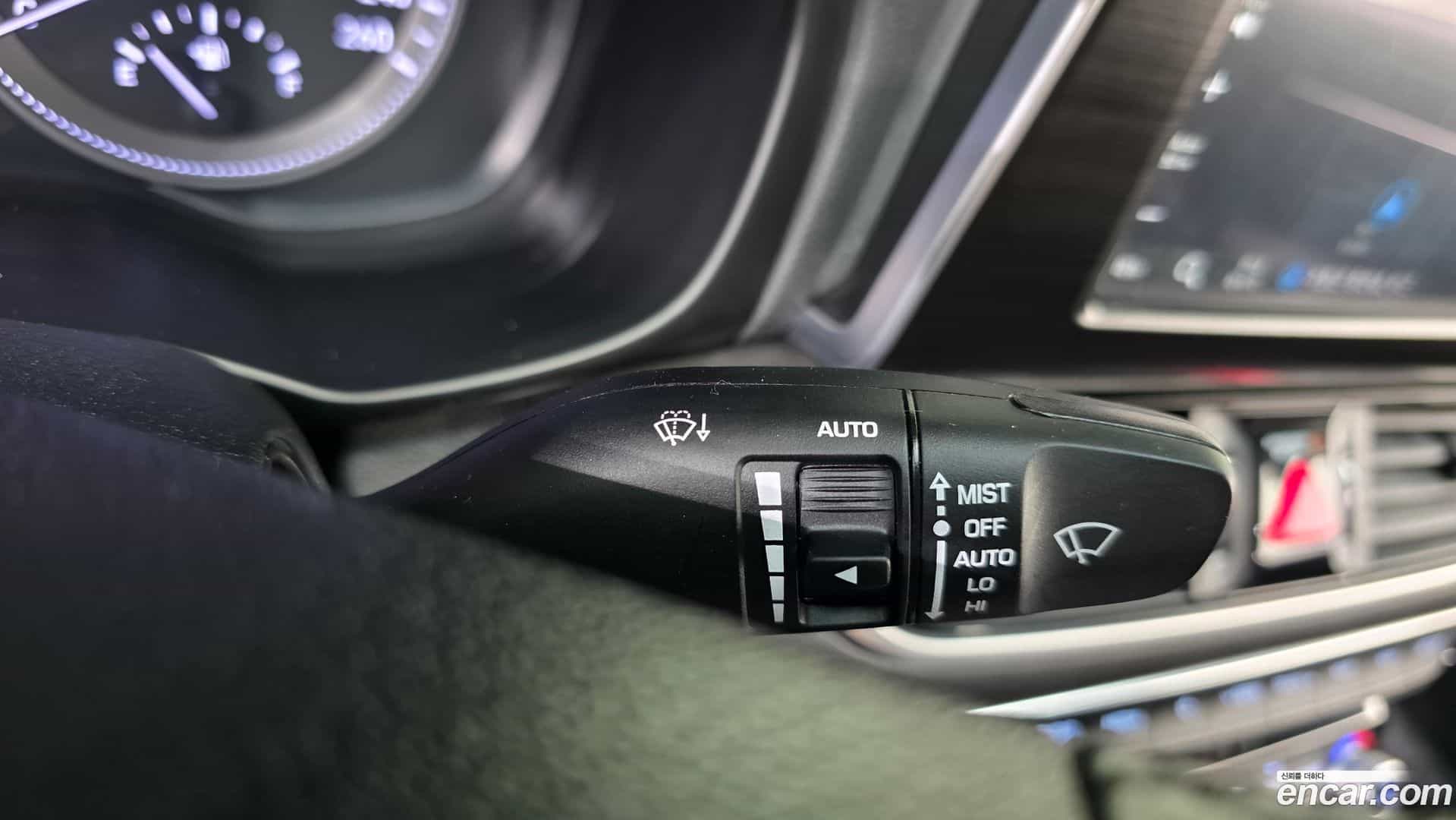Grandeur Hyundai 2017.9-OPTION-040