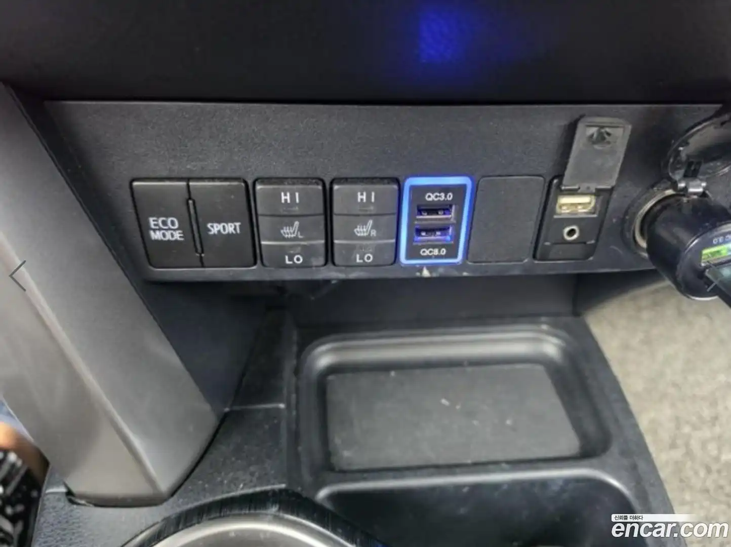 RAV4 Toyota 2018.9-INNER-010