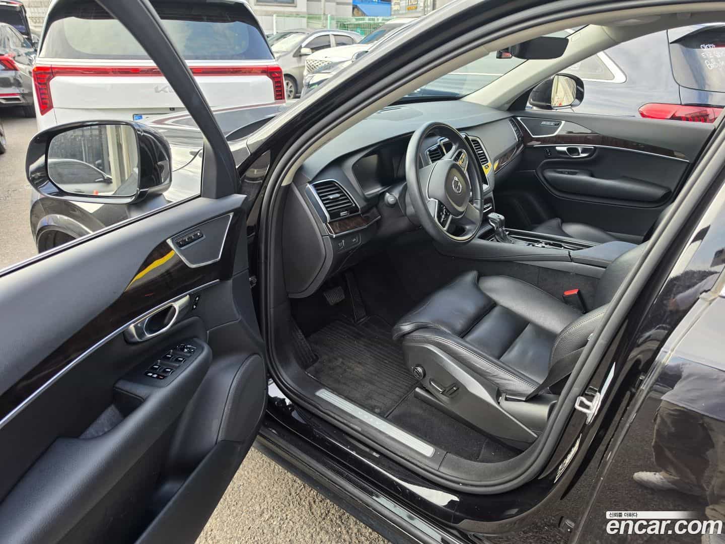XC90 Volvo 2017.1-OUTER-006