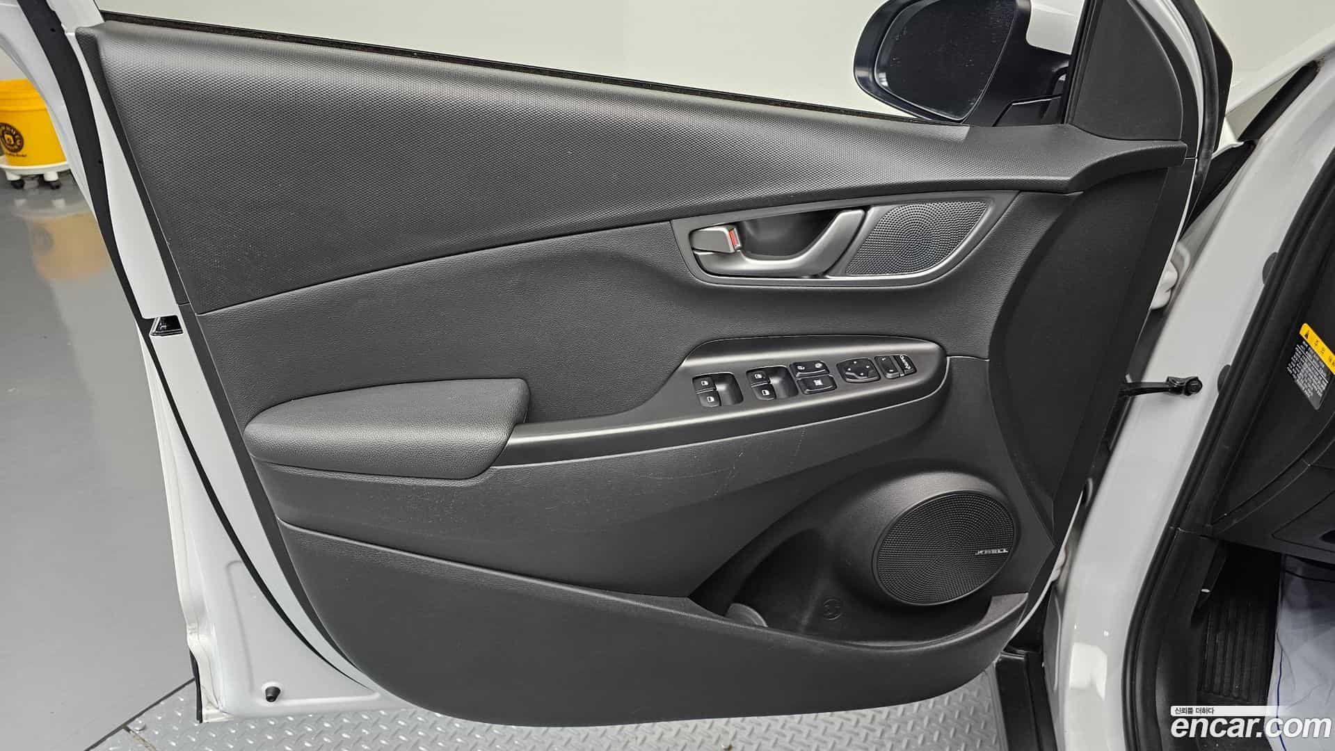 Kona Hyundai 2019.9-INNER-034