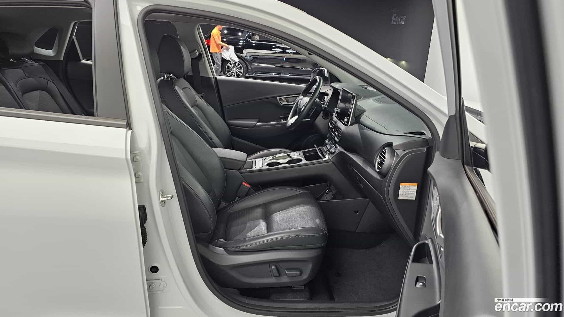 Kona Hyundai 2019.9-INNER-036