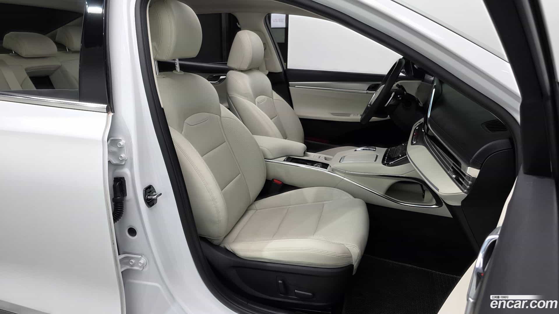 Grandeur Hyundai 2022.4-OPTION-015