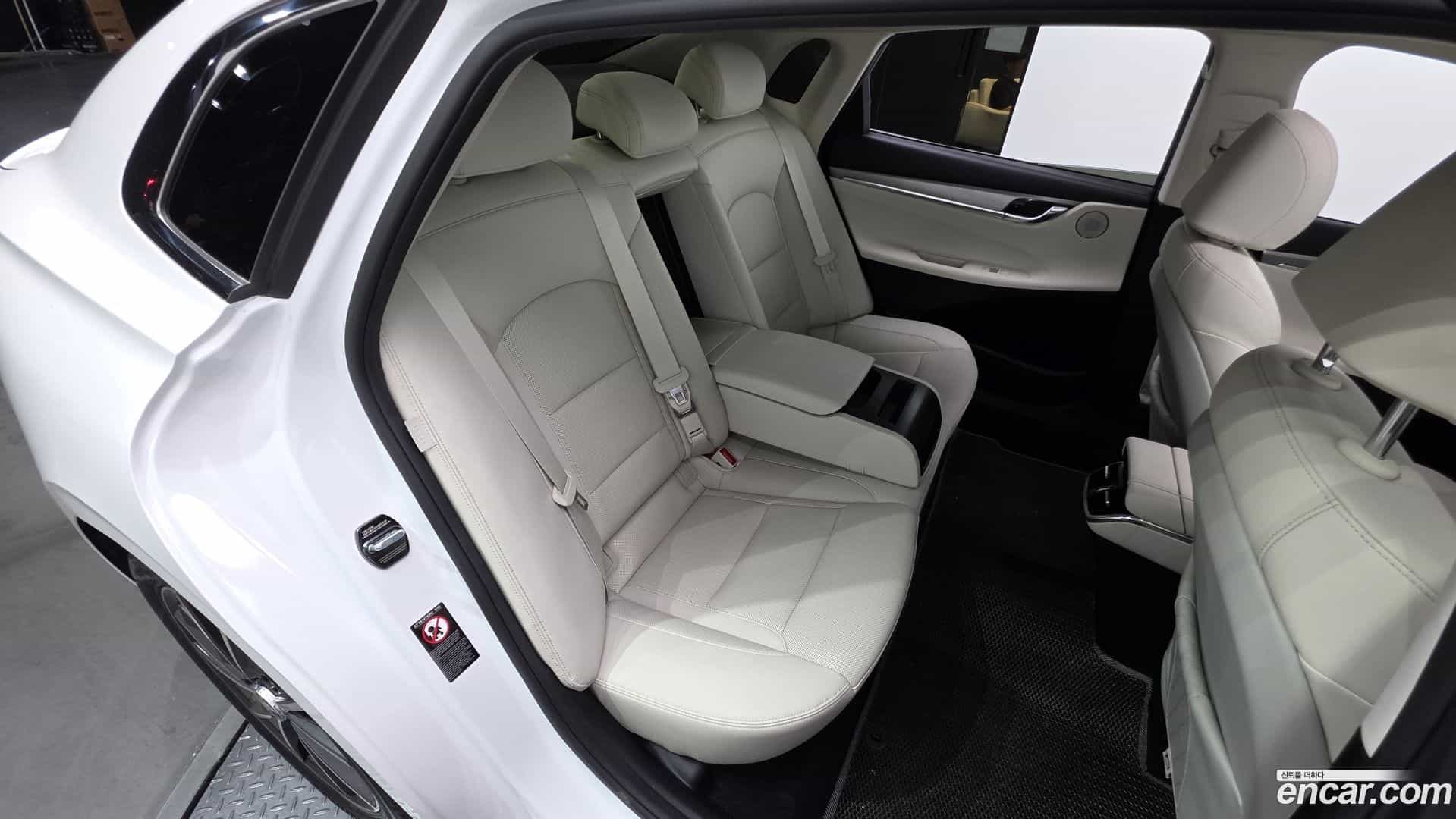 Grandeur Hyundai 2022.4-INNER-036