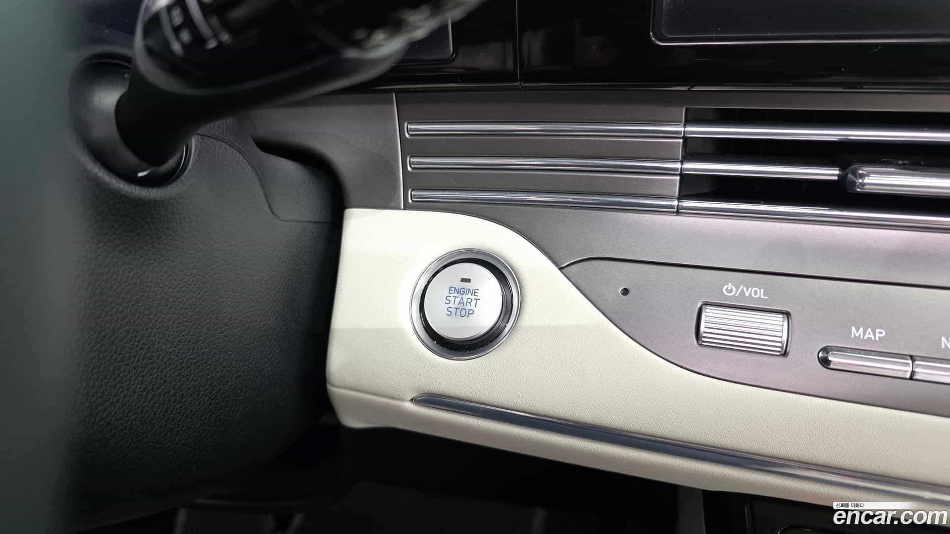 Grandeur Hyundai 2022.4-OPTION-041