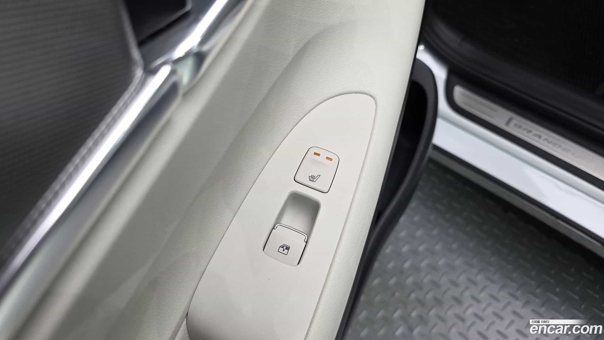 Grandeur Hyundai 2022.4-OPTION-048